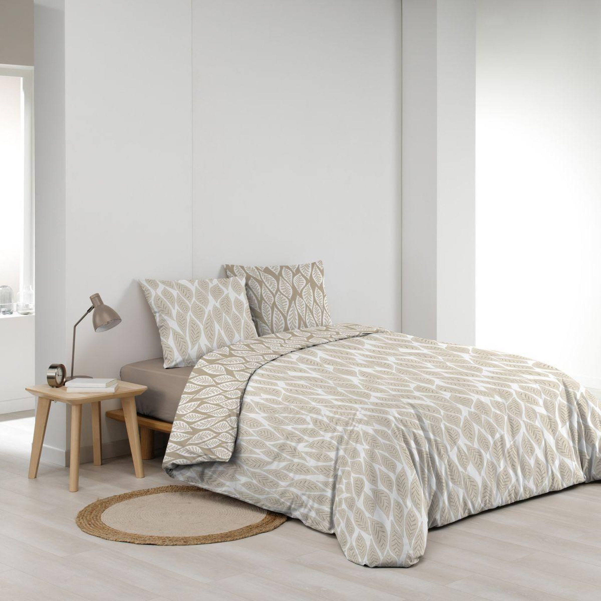 Voir la diapositive 2 : Douceur d'Intérieur Parure de lit 3 pièces  mareva  260x240cm beige