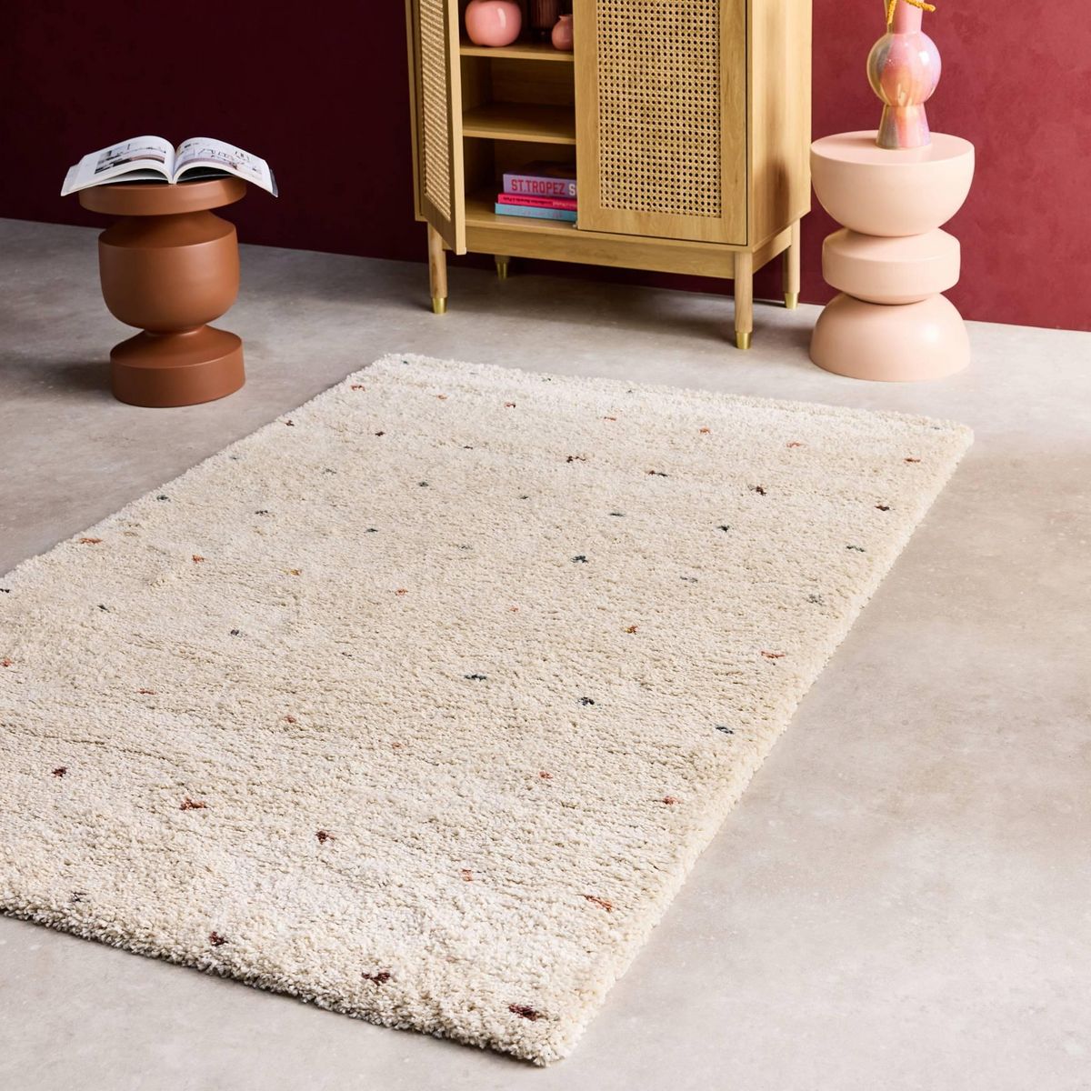 SWEEEK Tapis enfant à petits pois, tapis intérieur crème et multicolore, poils longs shaggy