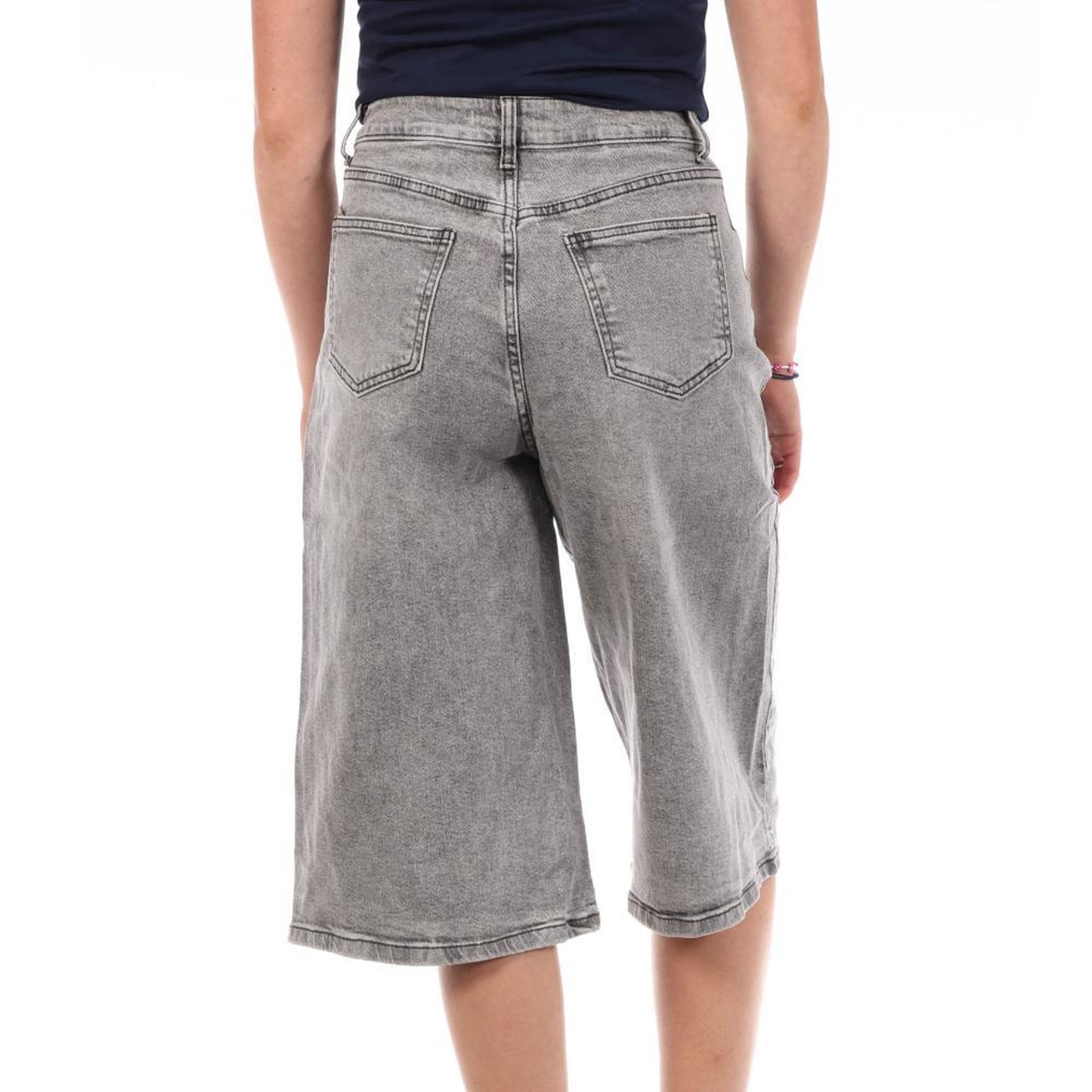 Voir la diapositive 2 : MONDAY PREMIUM Bermuda Gris Femme Monday Premium 1947