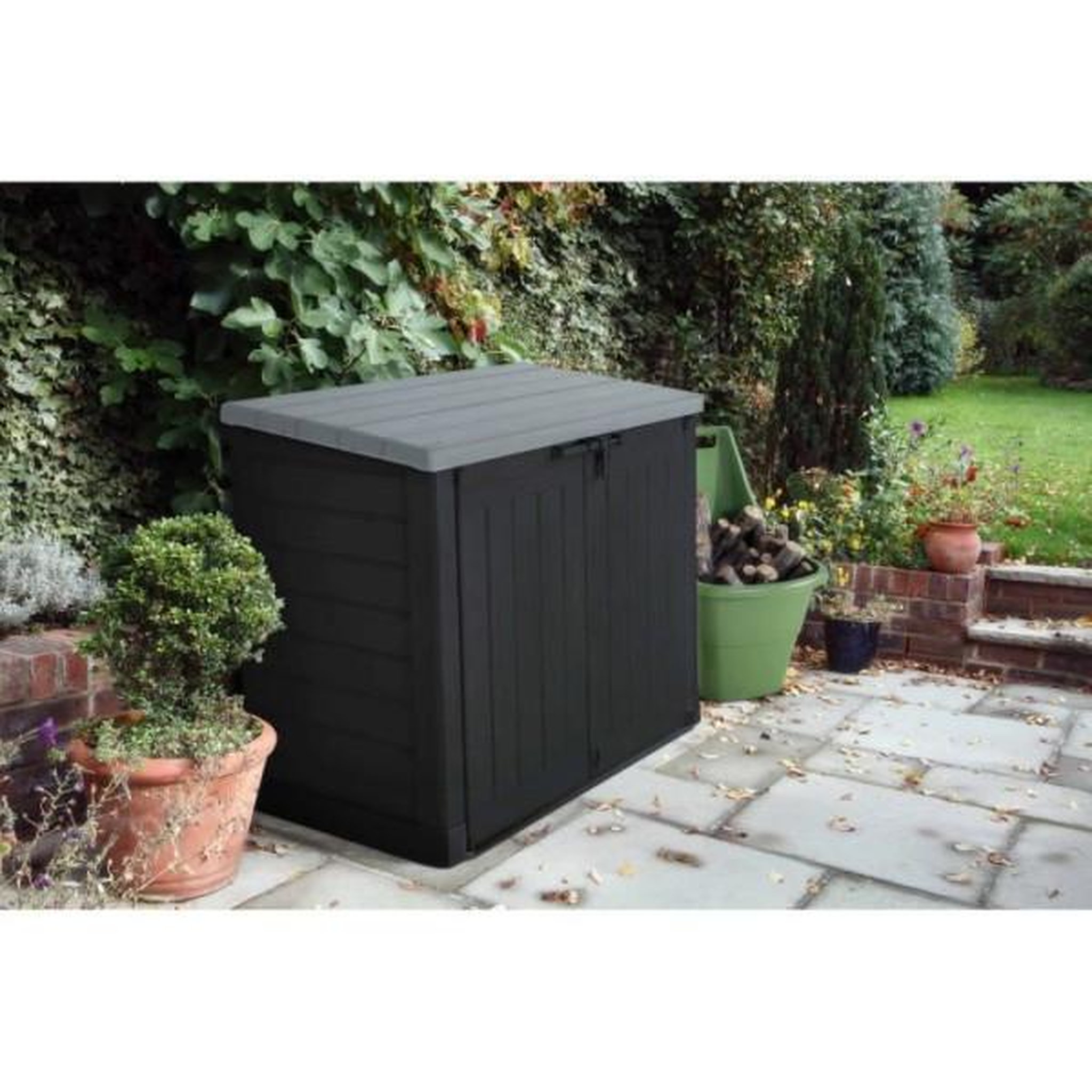 Voir la diapositive 2 : Keter Coffre de rangement extérieur KETER en résine 1200 litres Noir et gris - Range Poubelles ou vélo