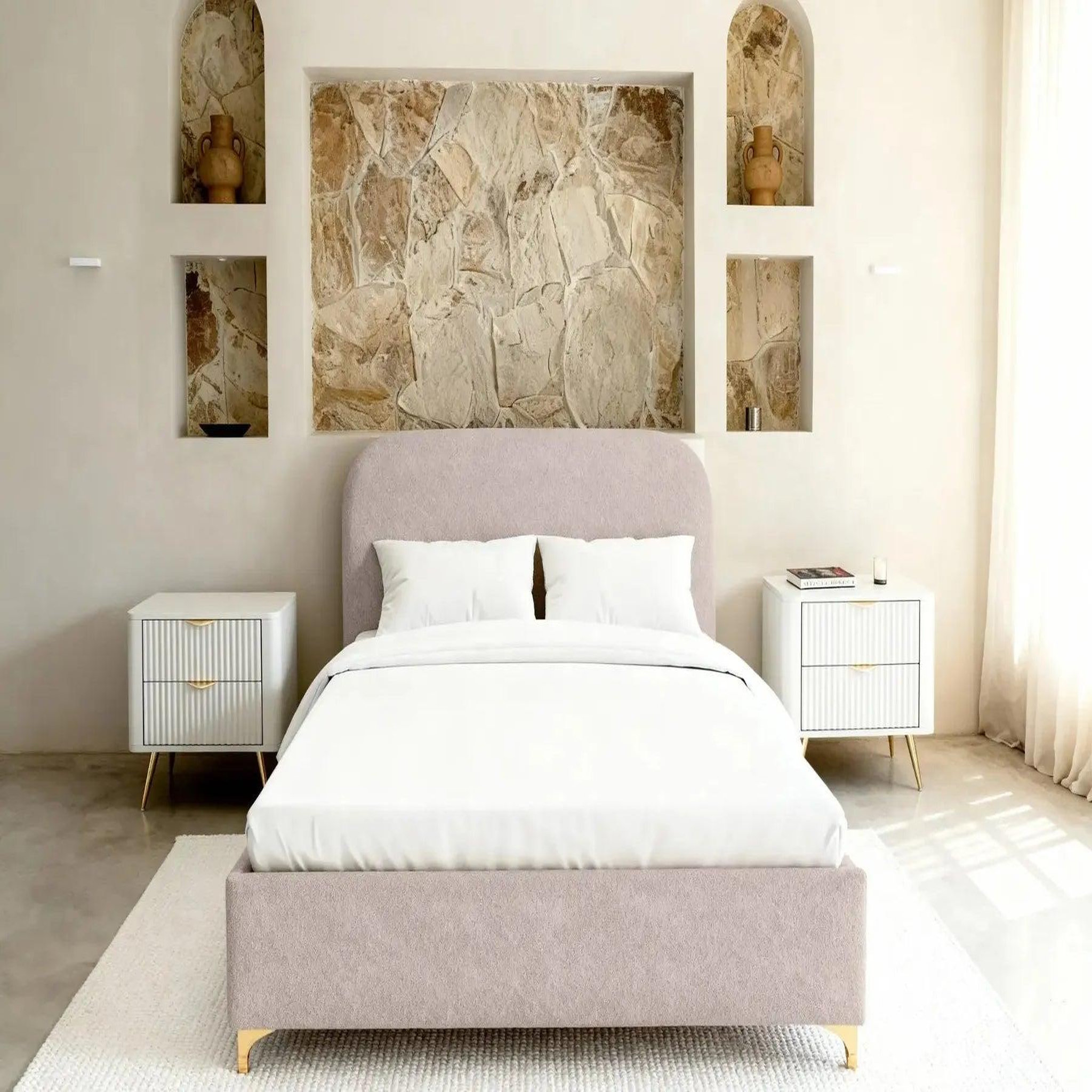 Voir la diapositive 3 : CASANOVA PARIS Charlotte - lit coffre tissu chenille