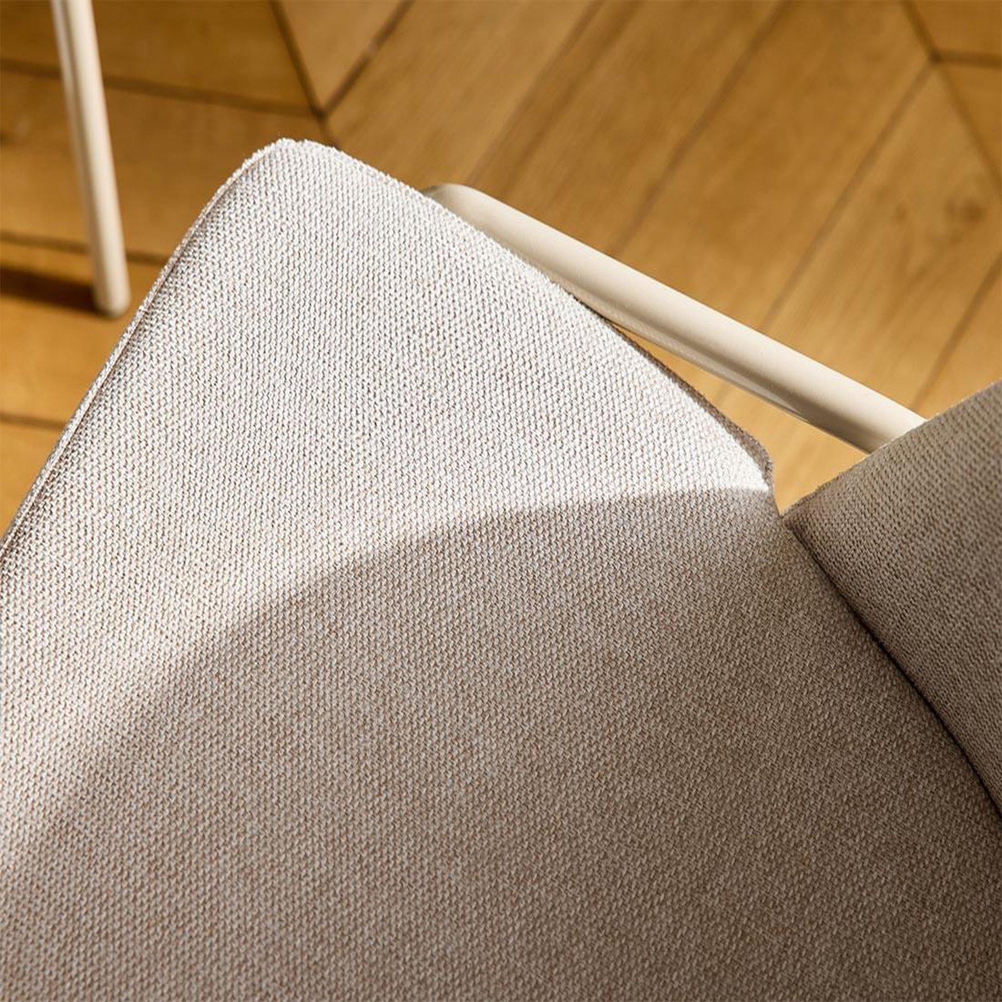 Voir la diapositive 2 : BEST MOBILIER Imelda - lot de 4 chaises - en tissu - beige