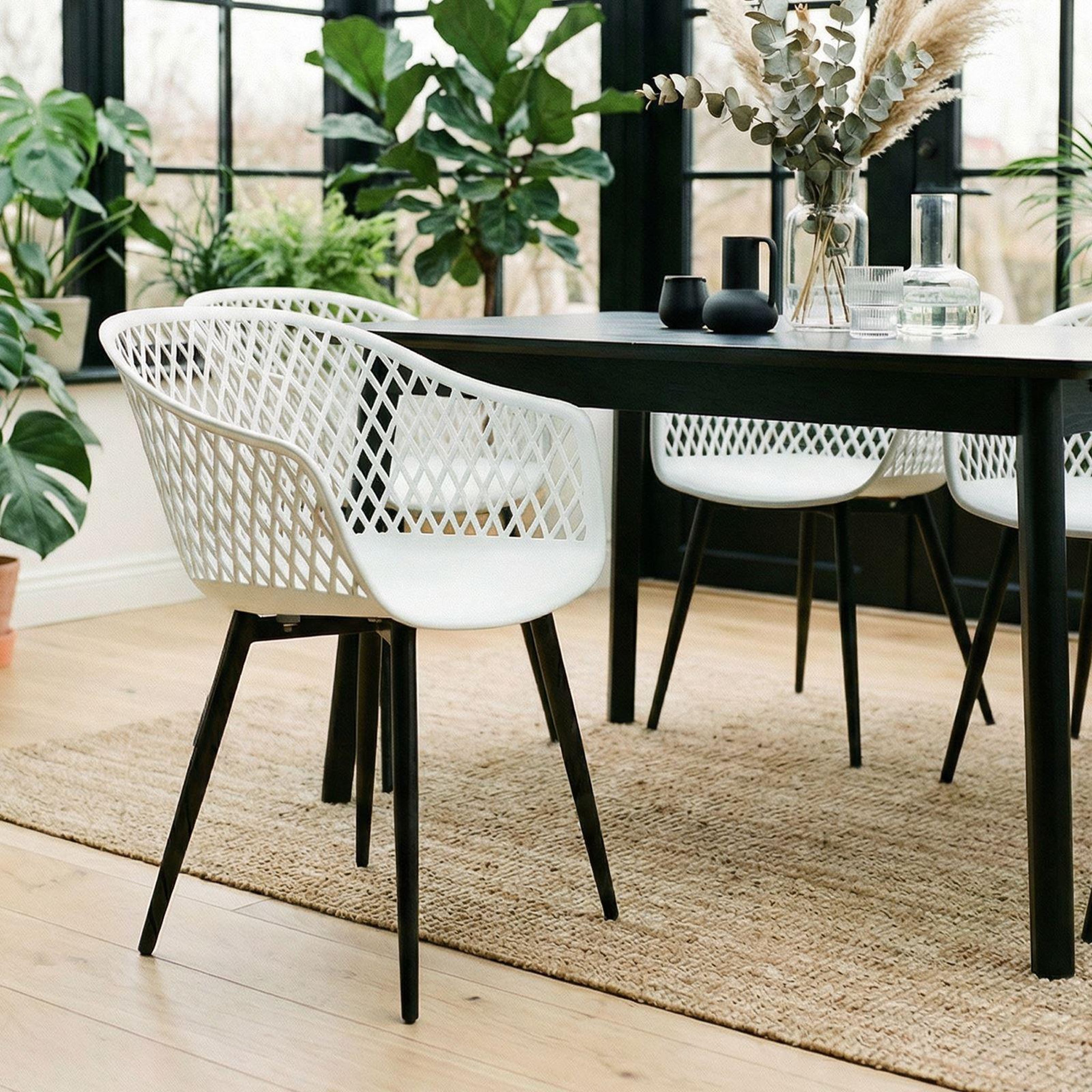 Voir la diapositive 2 : IDIMEX Lot de 4 chaises MADEIRA style scandinave, pieds en bois