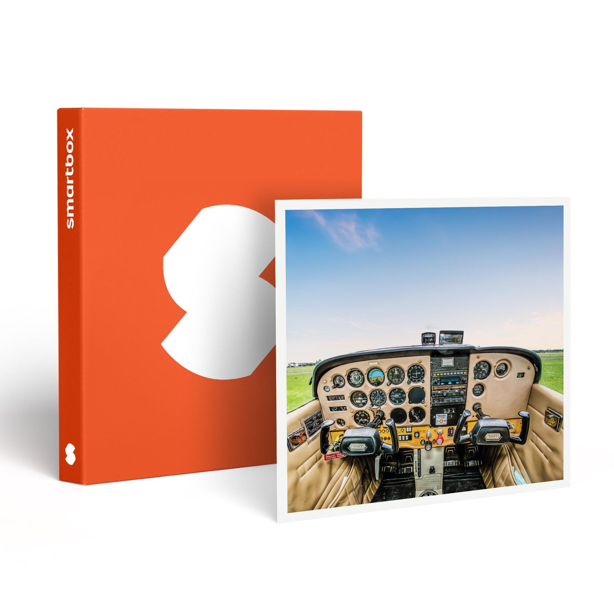 Smartbox Vol d'initiation de 20 min avec prise de commandes près de paris - coffret cadeau sport & aventure