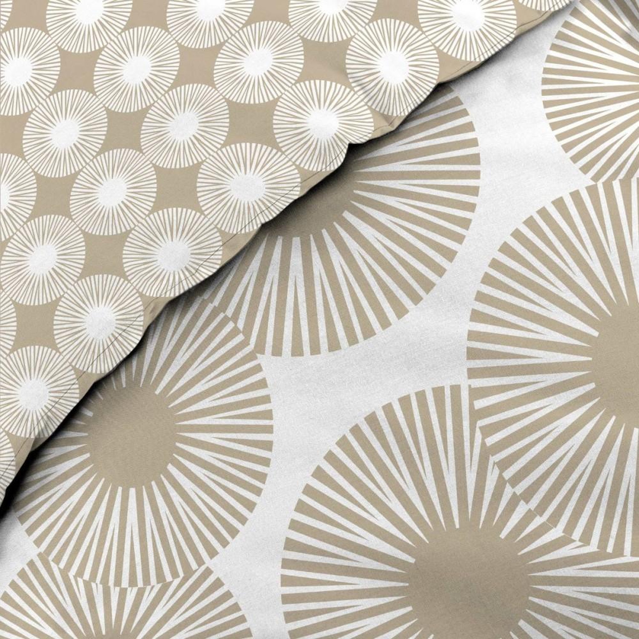 Voir la diapositive 2 : Douceur d'Intérieur Housse de couette 260x240 + 2 taies NEBULLA 100% coton 57 fils