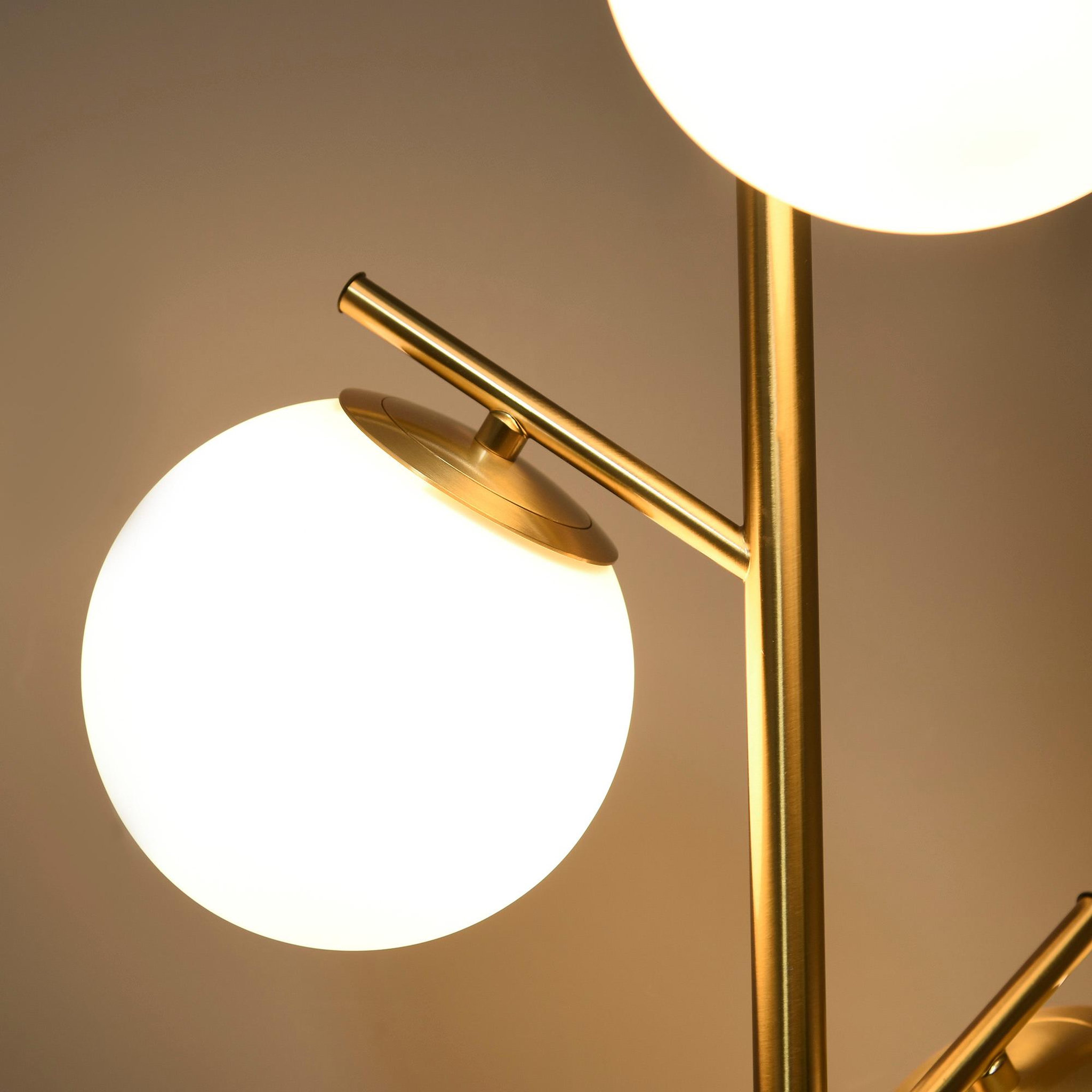 Voir la diapositive 4 : HOMCOM Lampadaire globe design néo-rétro 3 ampoules max. 40 w 169h cm métal doré