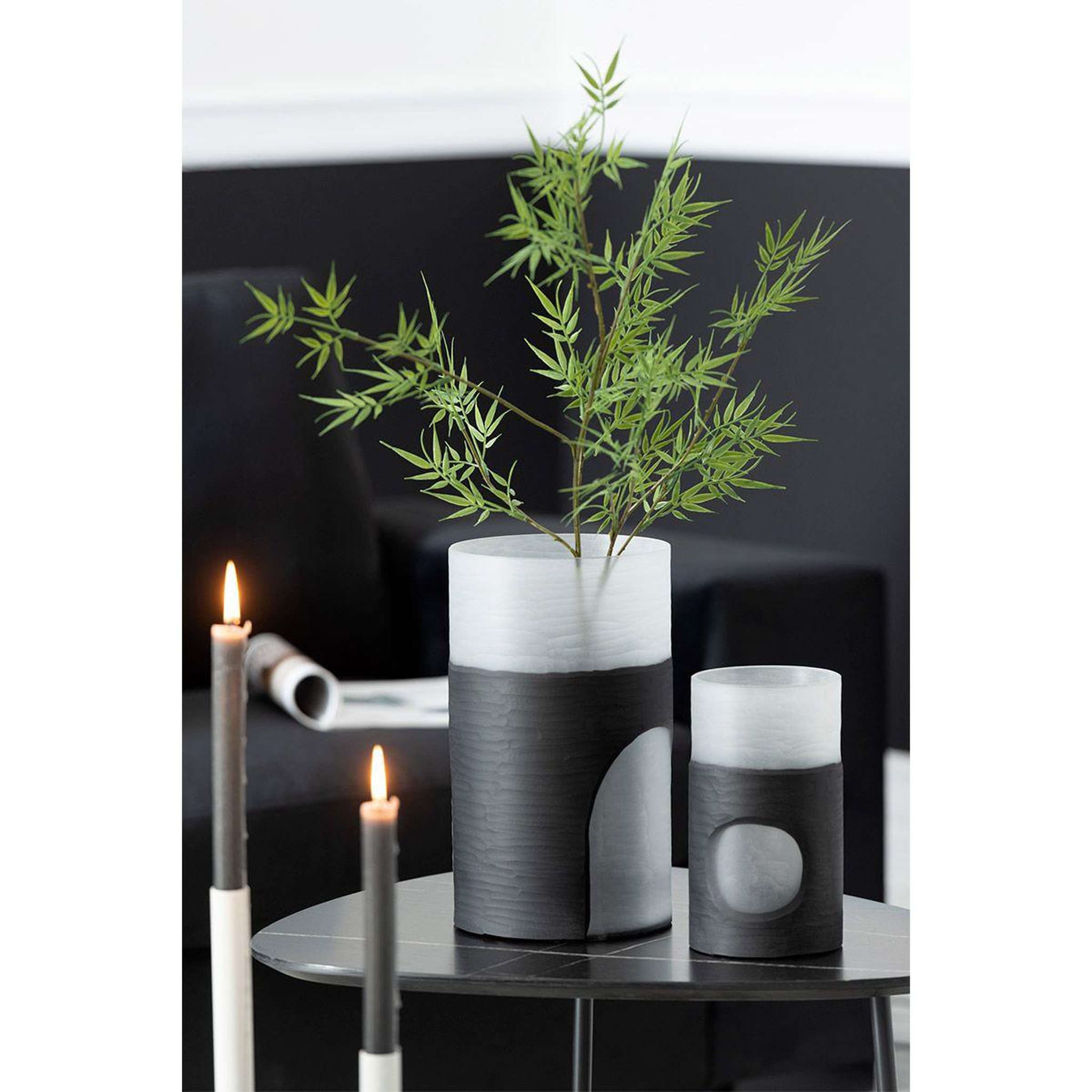 Voir la diapositive 2 : J-LINE Vase Design  Circulo  24cm Noir & Transparent