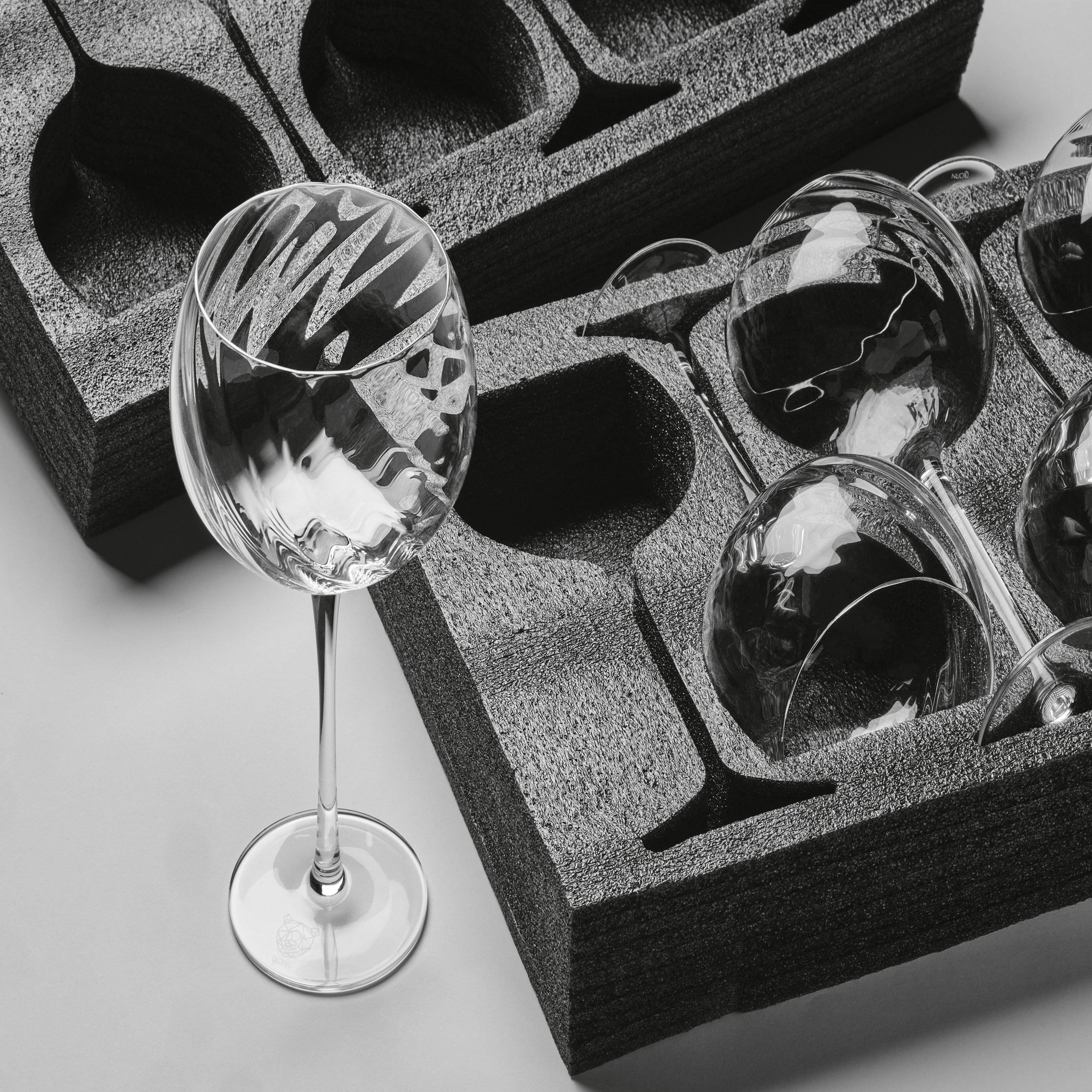 Voir la diapositive 6 : BJORN Verre à pied 60cl sten - 6 pièces
