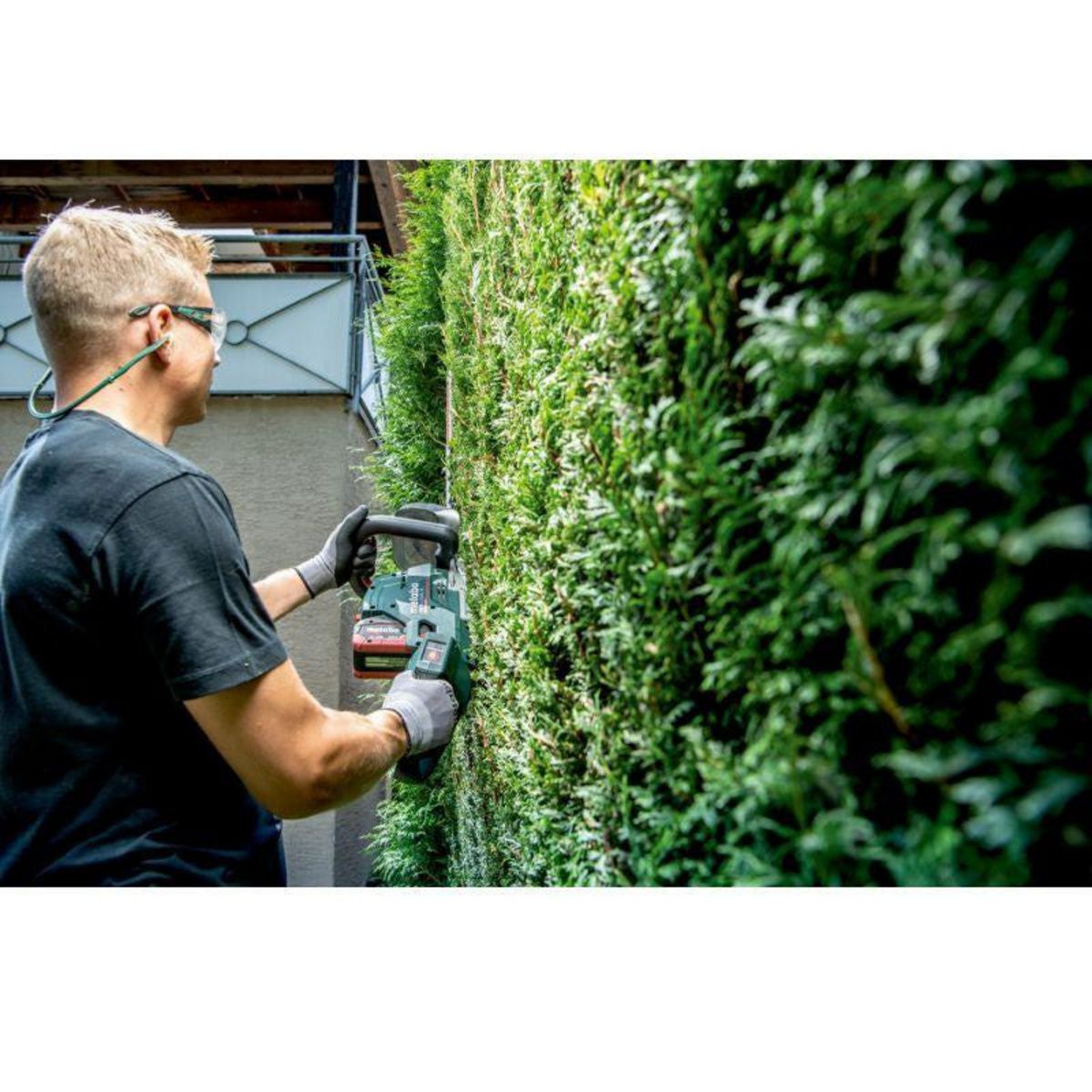 METABO SAS Taille-haies 18 V HS 18 LTX BL 65 (sans batterie ni chargeur)