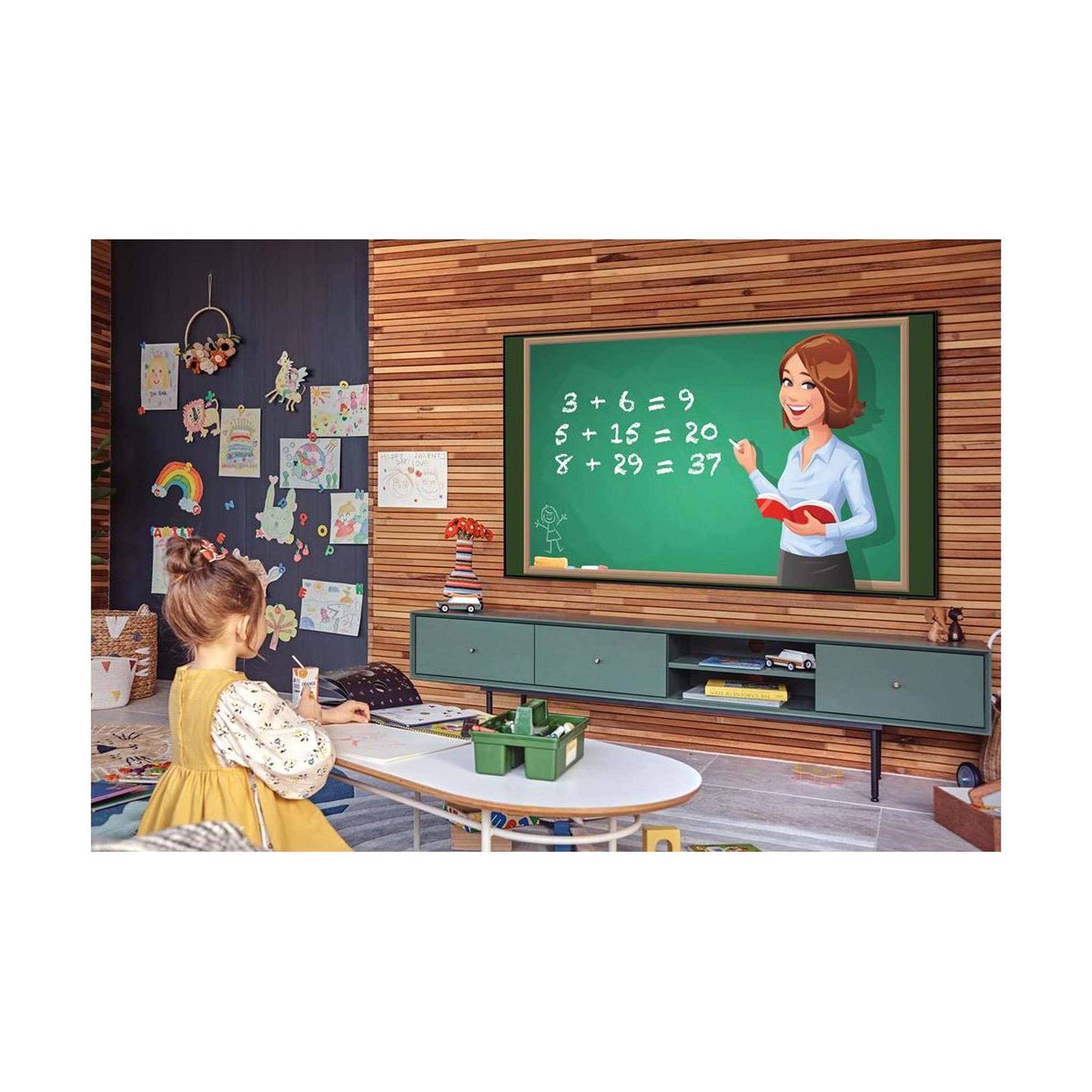 Voir la diapositive 2 : Samsung TV QLED QE50Q67A
