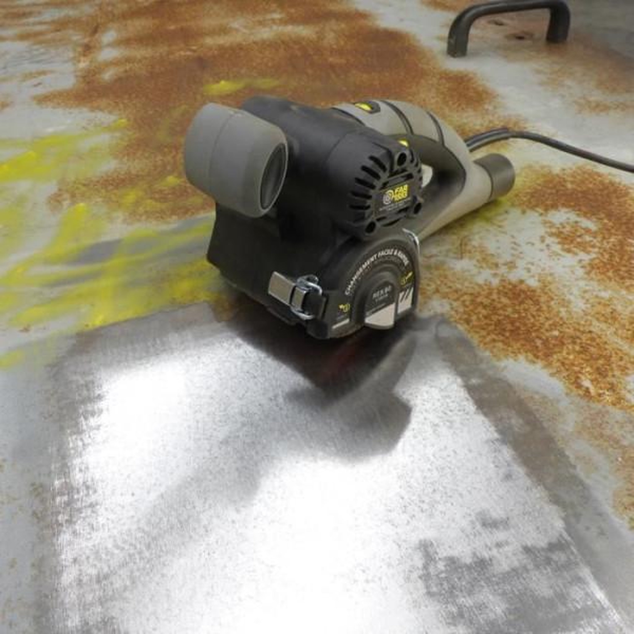 Voir la diapositive 4 : Fartools Rénovateur compact 420w brosse a lamelles abrasives ø80mm