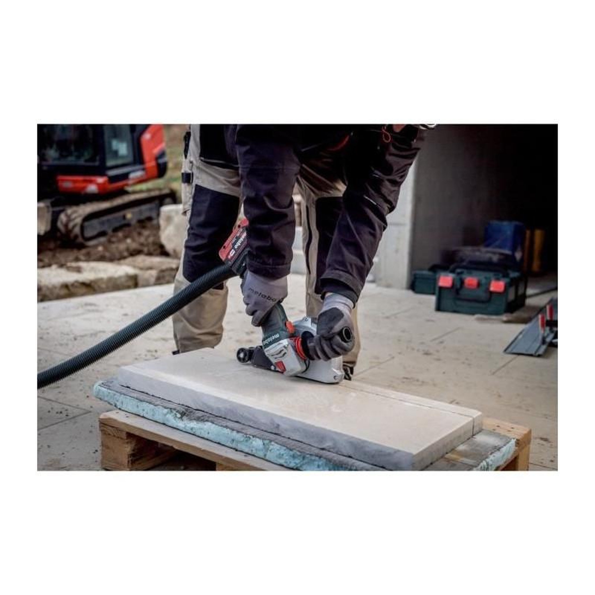 Voir la diapositive 3 : METABO Meuleuse sans fil - METABO - WVB 18 LT BL 11-125 Quick - 18V - Béton - Professionnelle