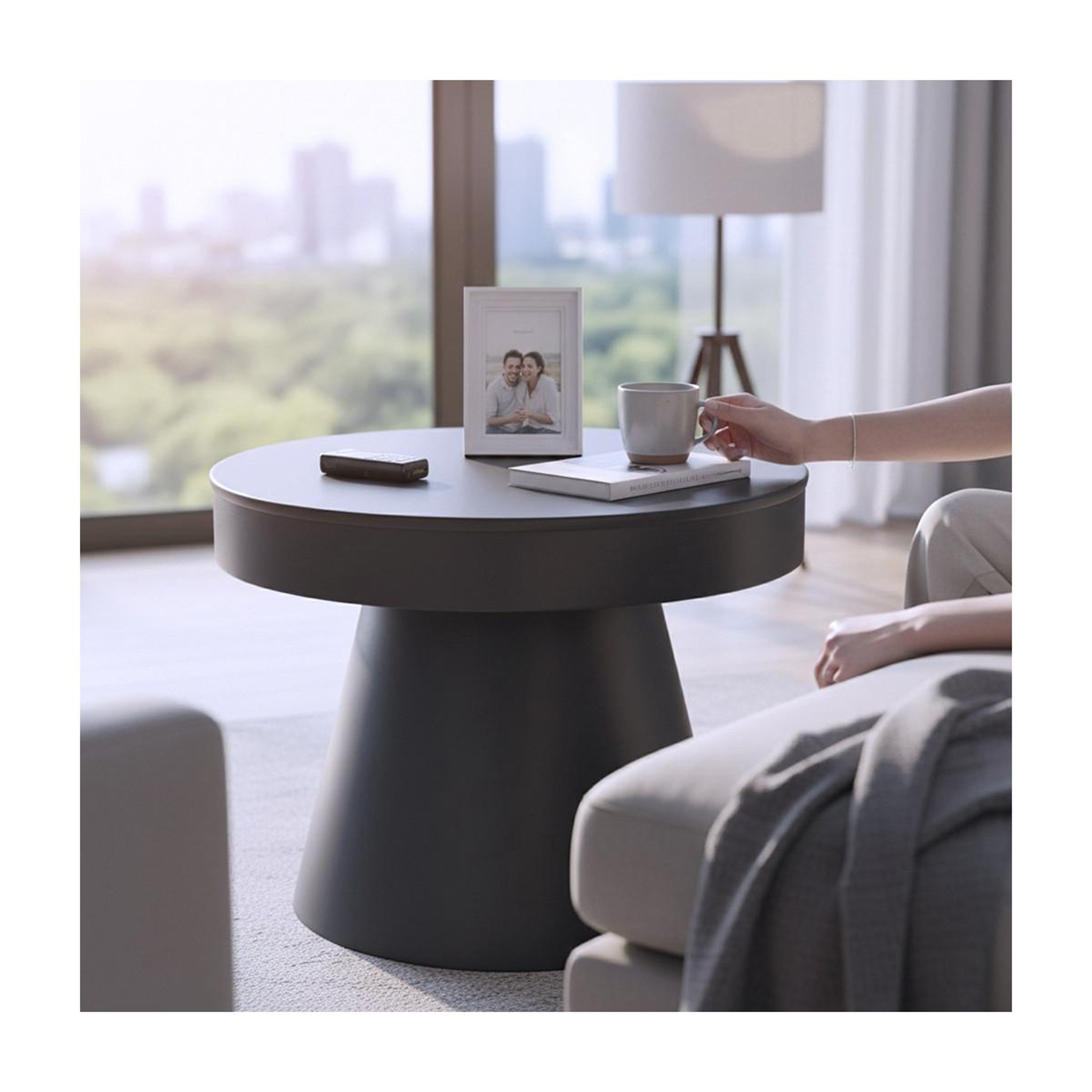 Voir la diapositive 3 : Paris Prix Table d'appoint en métal  steel  50cm anthracite