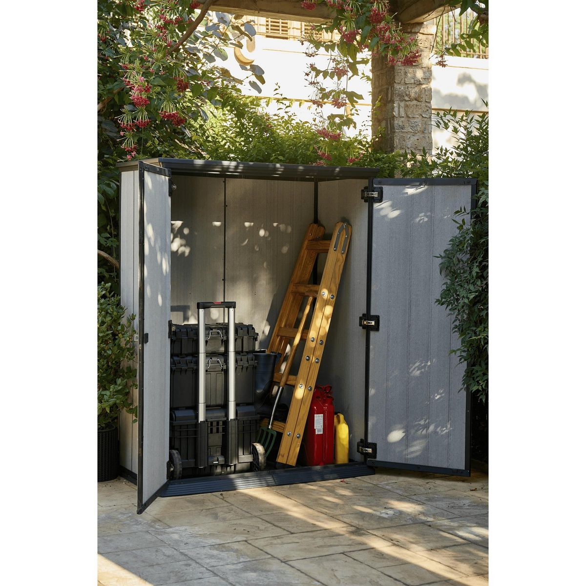 KETER Armoire de jardin HIGH STORE 1400L, hauteur 170cm aspect bois