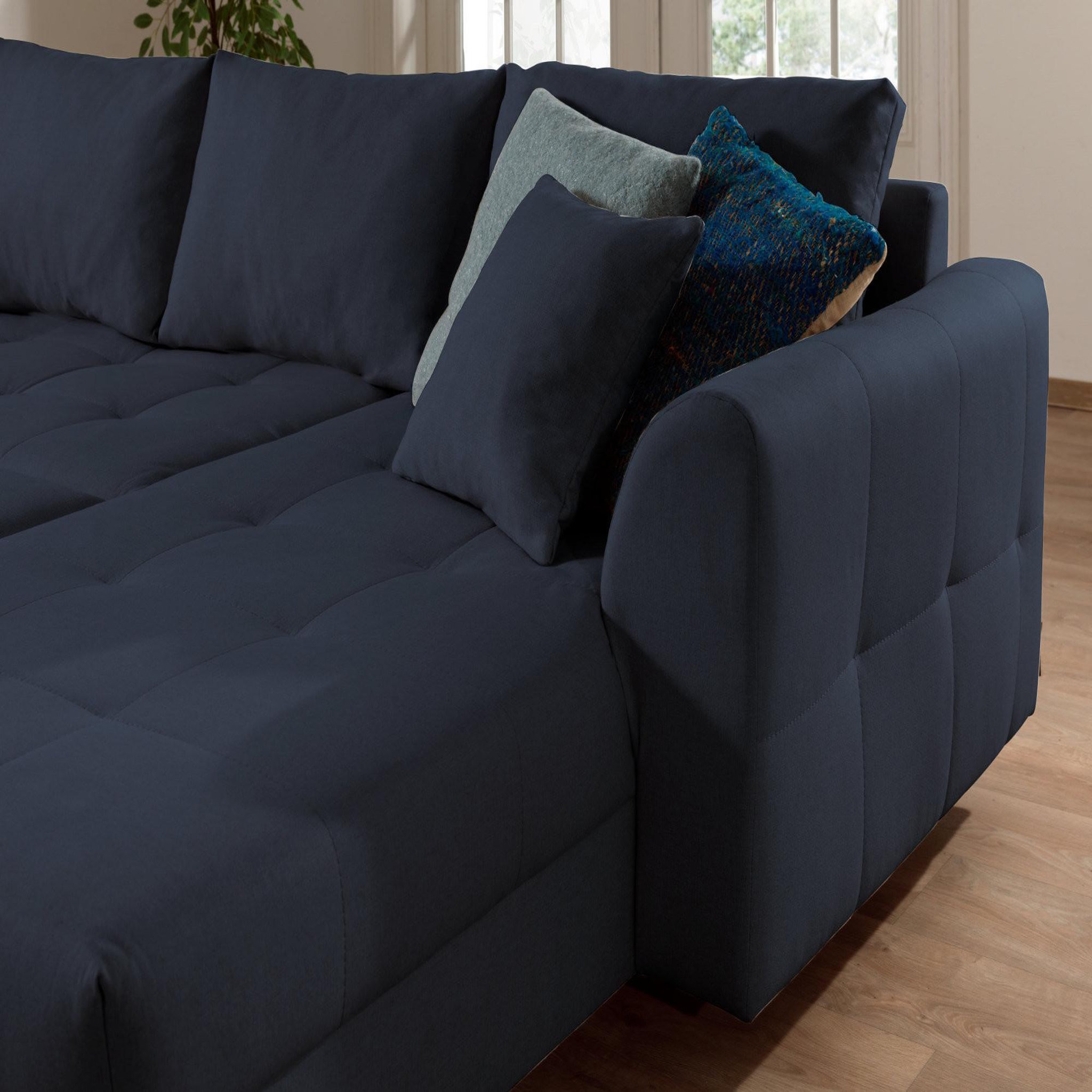 Voir la diapositive 5 : LISA DESIGN Rune - canapé panoramique avec pouf d'appoint - 7 places - style scandinave - gauche