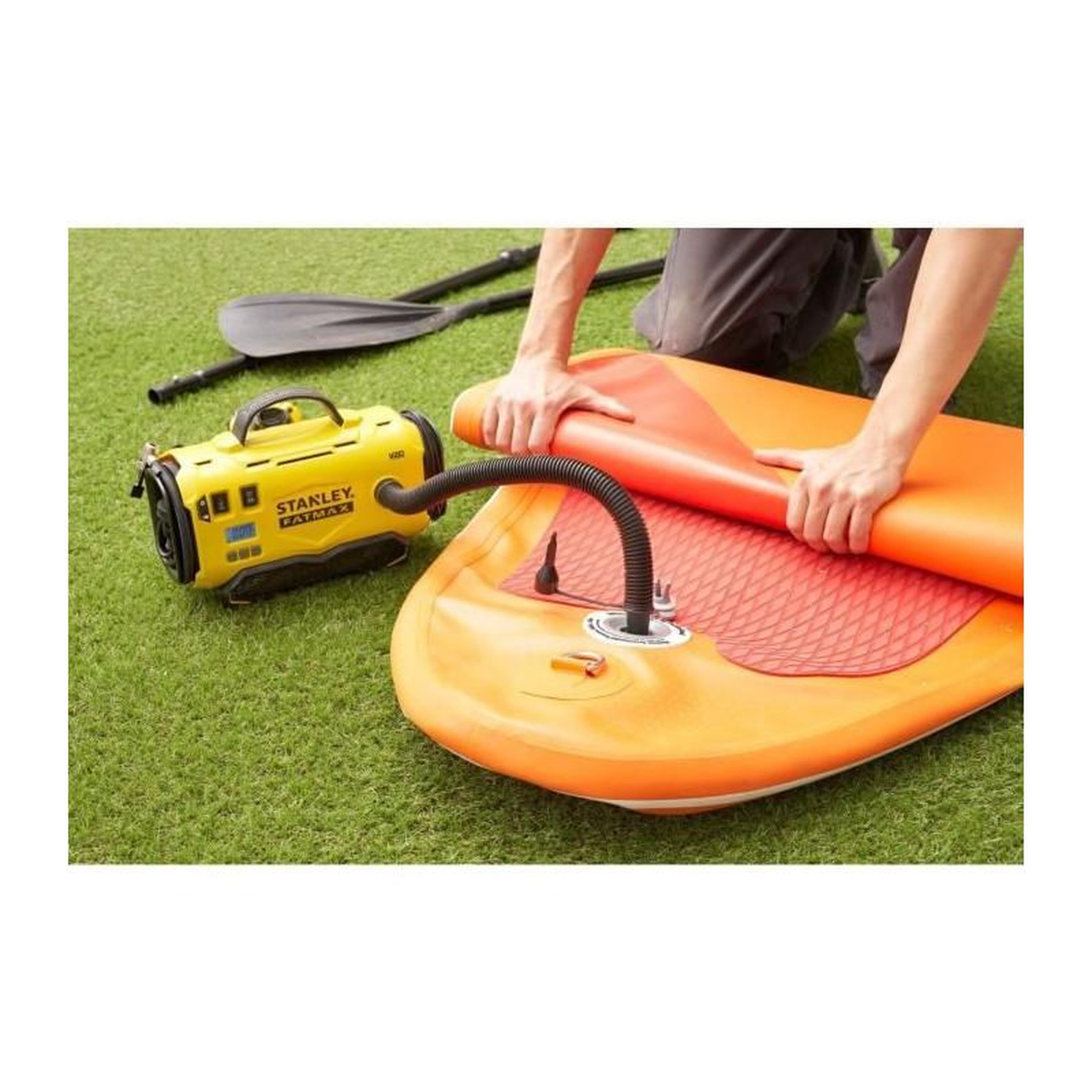 Voir la diapositive 3 : Stanley Gonfleur Compresseur - STANLEY FATMAX V20 - SFMCE520B-QW - Lithium 18V - 11 bars - Sans Batterie