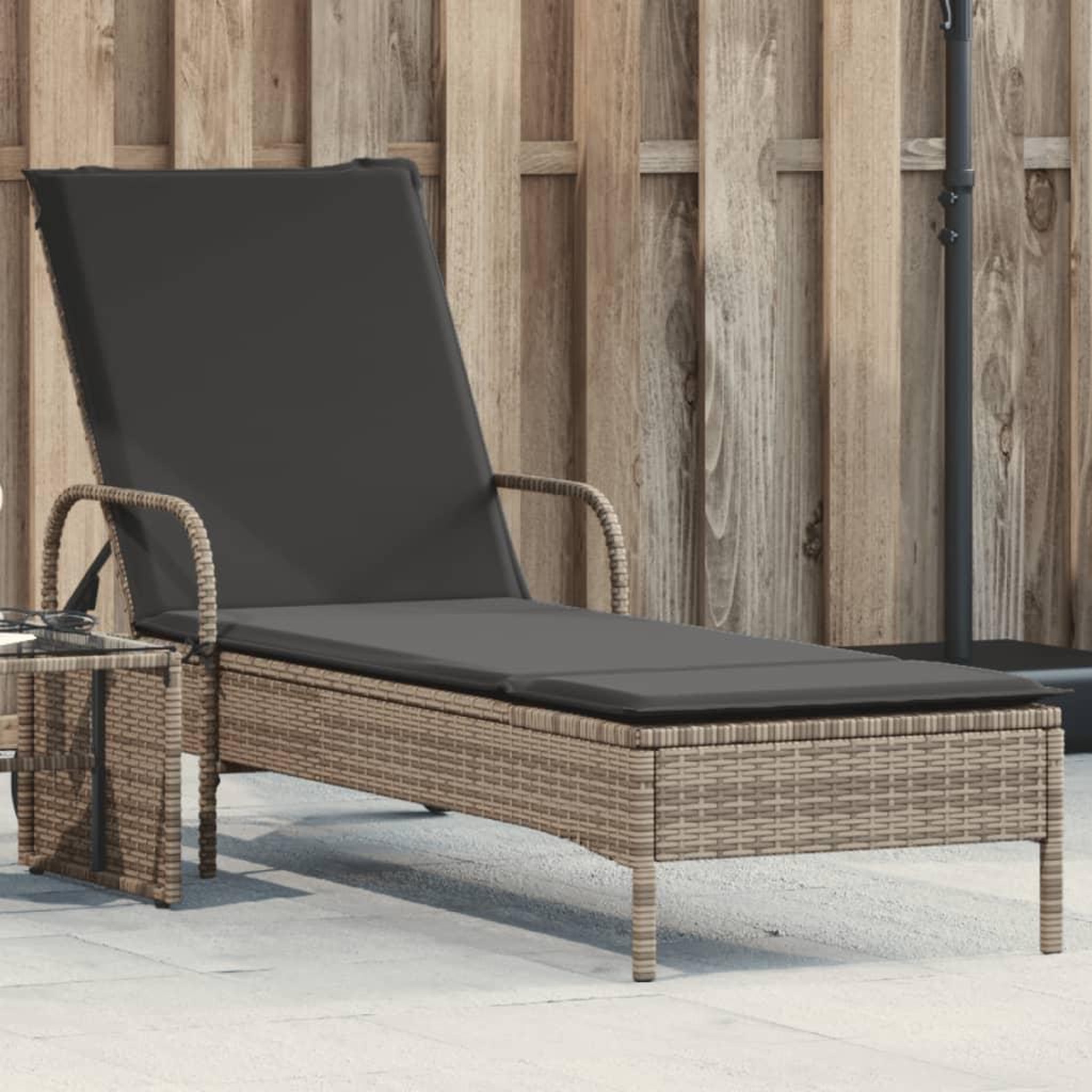 VIDAXL Chaise longue avec roues et coussin gris resine tressee