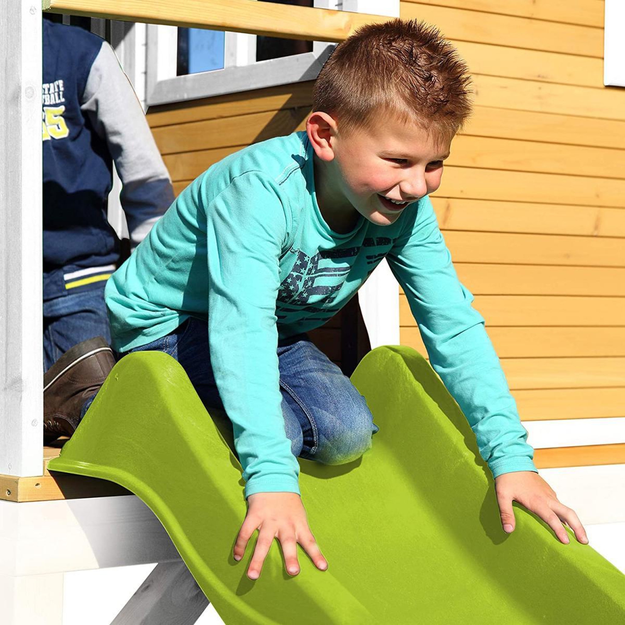 Voir la diapositive 4 : Axi House AXI Maison enfant sur pilotis ROMY Brun Blanc avec toboggan Vert Citron et bac à sable