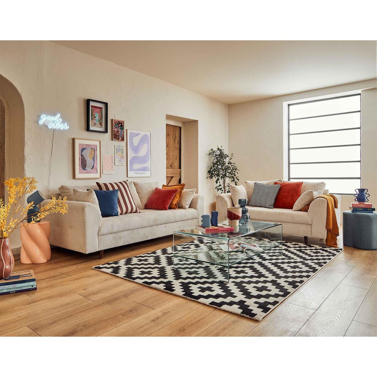 LISA DESIGN Rune - canapé 3 places - en velours côtelé