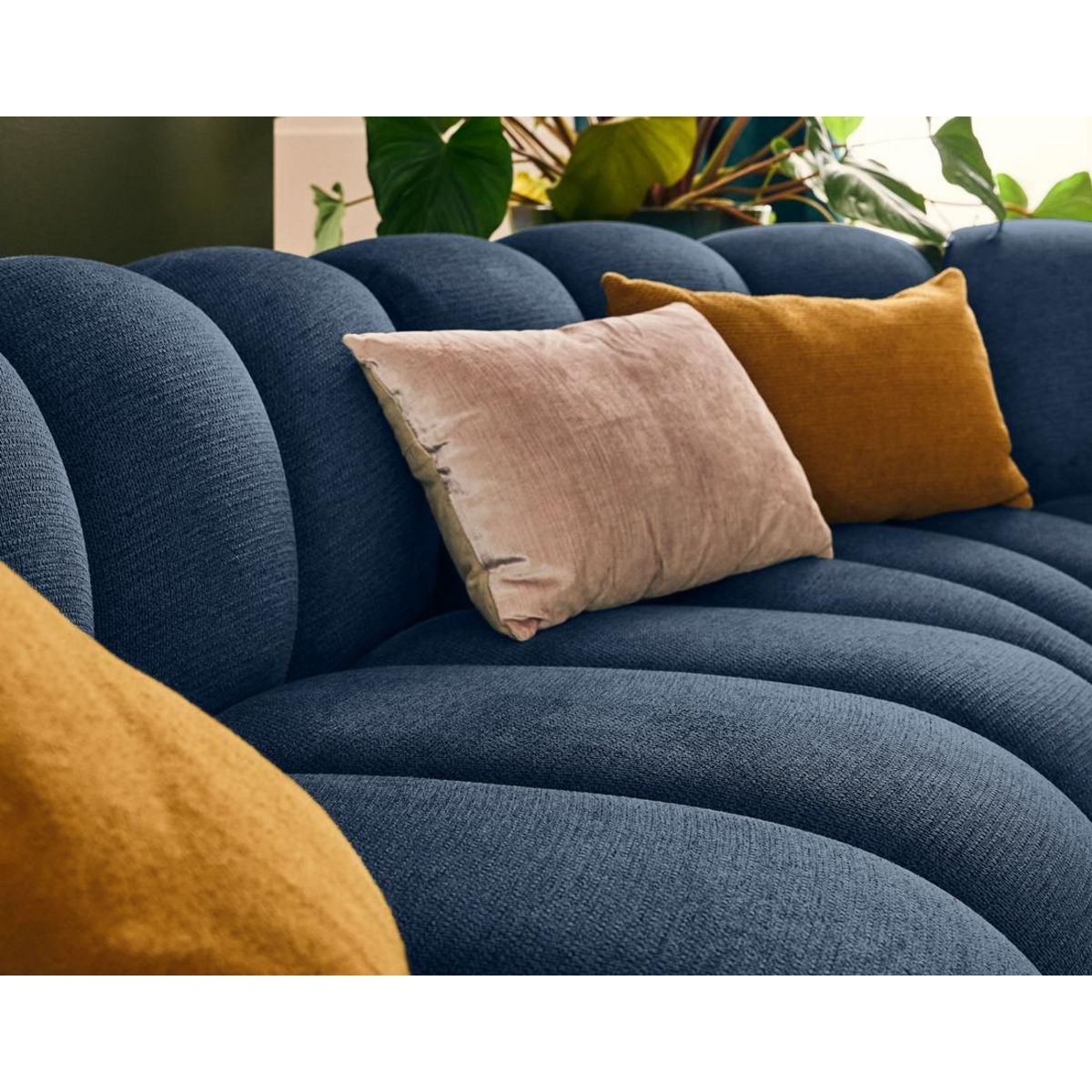 LISA DESIGN Debbie - canapé modulable d'angle droit 5 places en tissu texturé