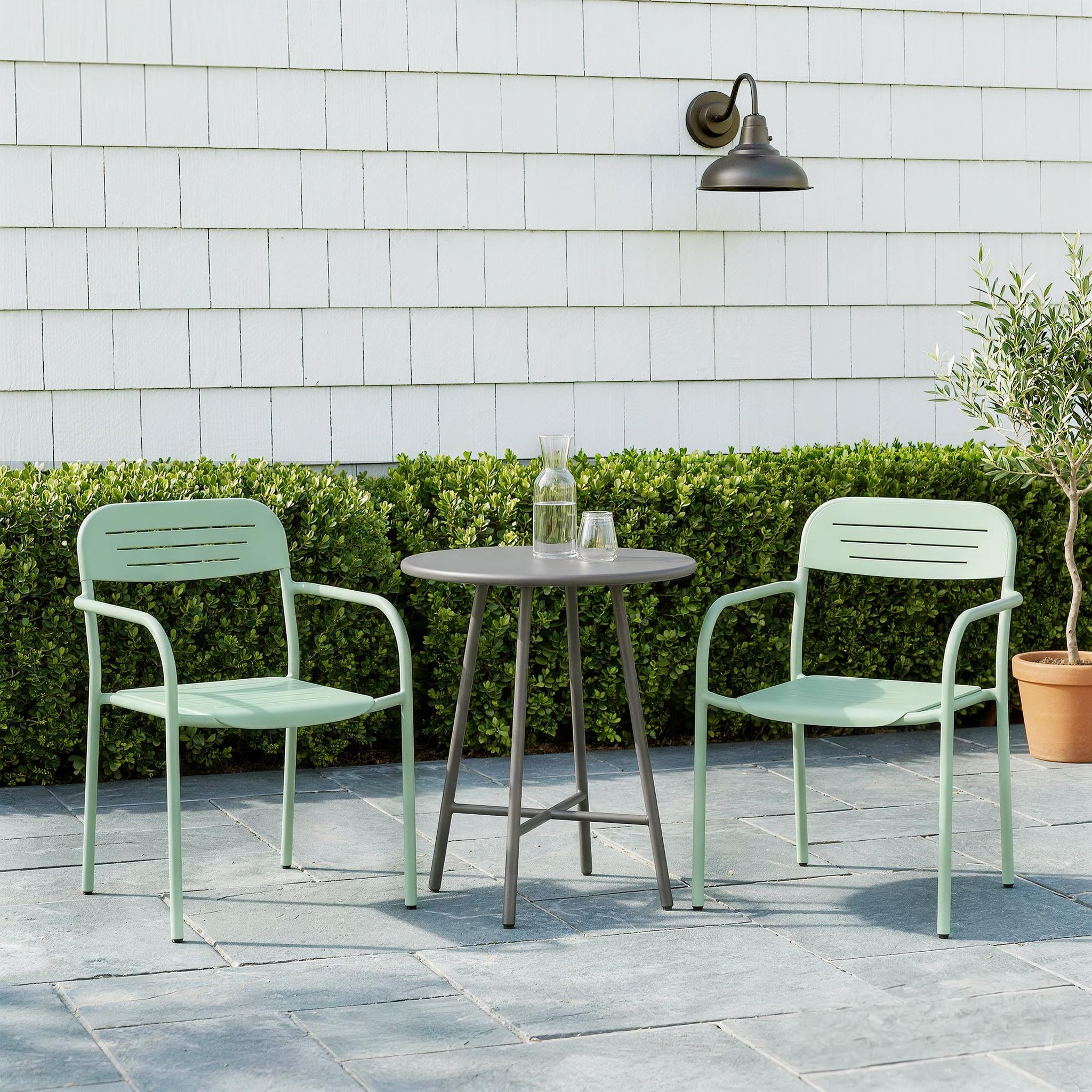 Voir la diapositive 6 : OUTSUNNY Lot de 2 chaises de jardin empilables métal vert d'eau