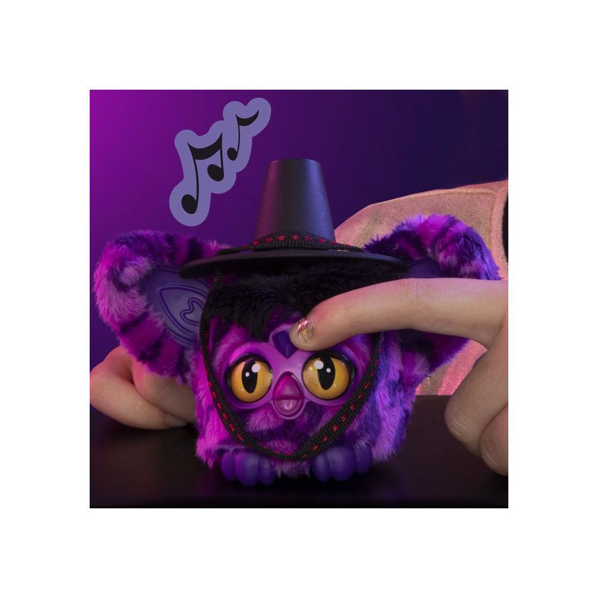 Voir la diapositive 4 : Peluche électronique mini Furby Furblets Démon Saja Boys 7,5 cm violette noire, chapeau amovible et porte-clés, plus de 45 sons en furbish