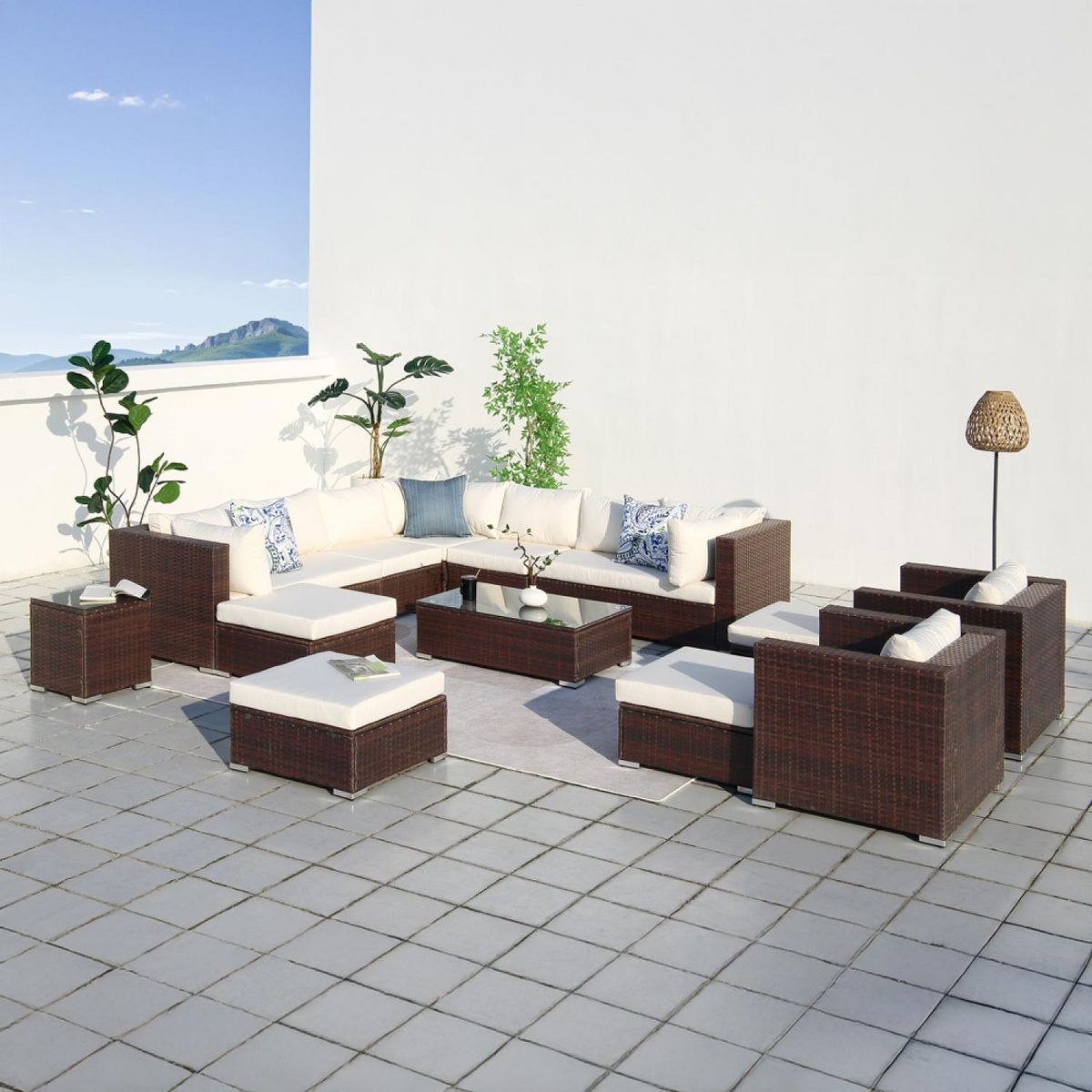 CONCEPT USINE Salon de jardin modulable 13-14 places en résine tressée marron et blanc STALLA