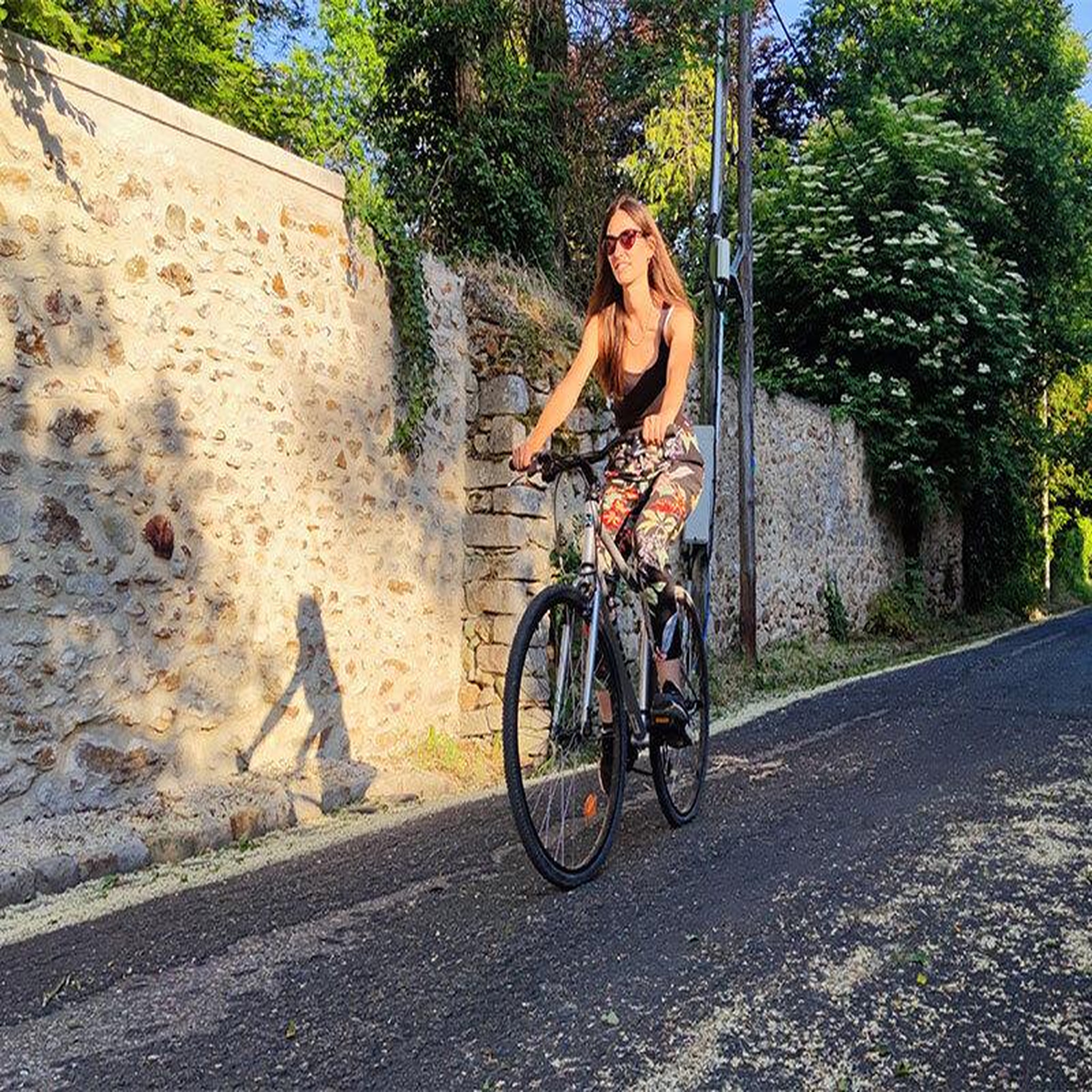 Voir la diapositive 2 : Smartbox Séjour de 2 jours à vélo avec dégustation de vins à travers les châteaux de la Loire - Coffret Cadeau Séjour