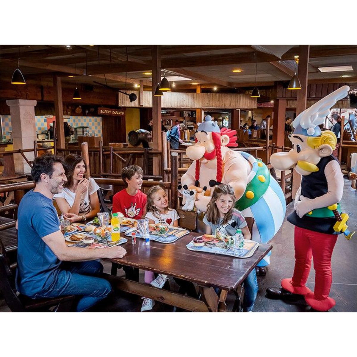 Smartbox Billets pour le Parc Astérix : 2 entrées adulte et 1 entrée enfant en 2025 - Coffret Cadeau Multi-thèmes