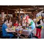 Voir la diapositive 4 : Smartbox Billets pour le Parc Astérix : 2 entrées adulte et 1 entrée enfant en 2025 - Coffret Cadeau Multi-thèmes