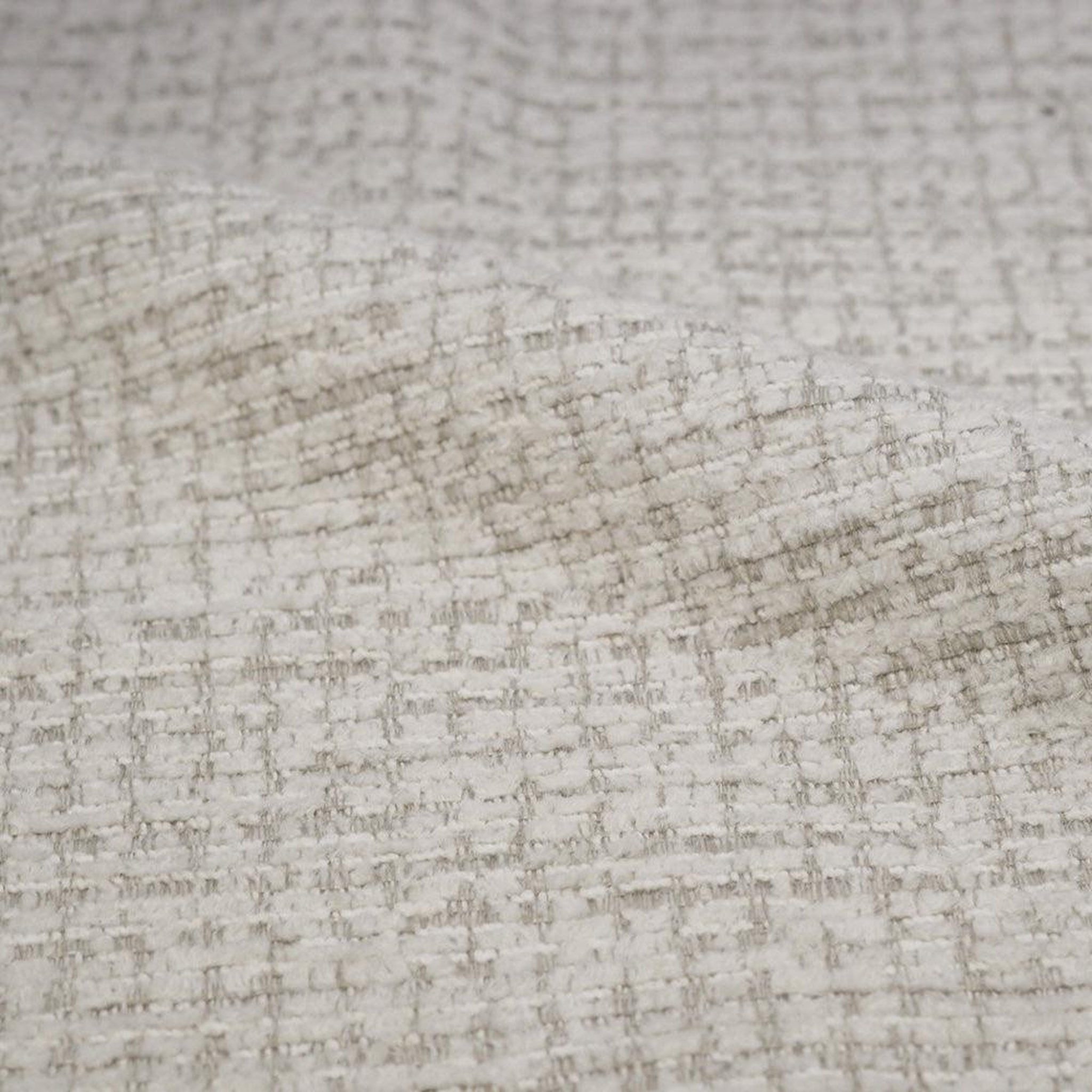 Voir la diapositive 3 : MAISON PAVANE Chaise en tissu texturé écru chiné-danaë