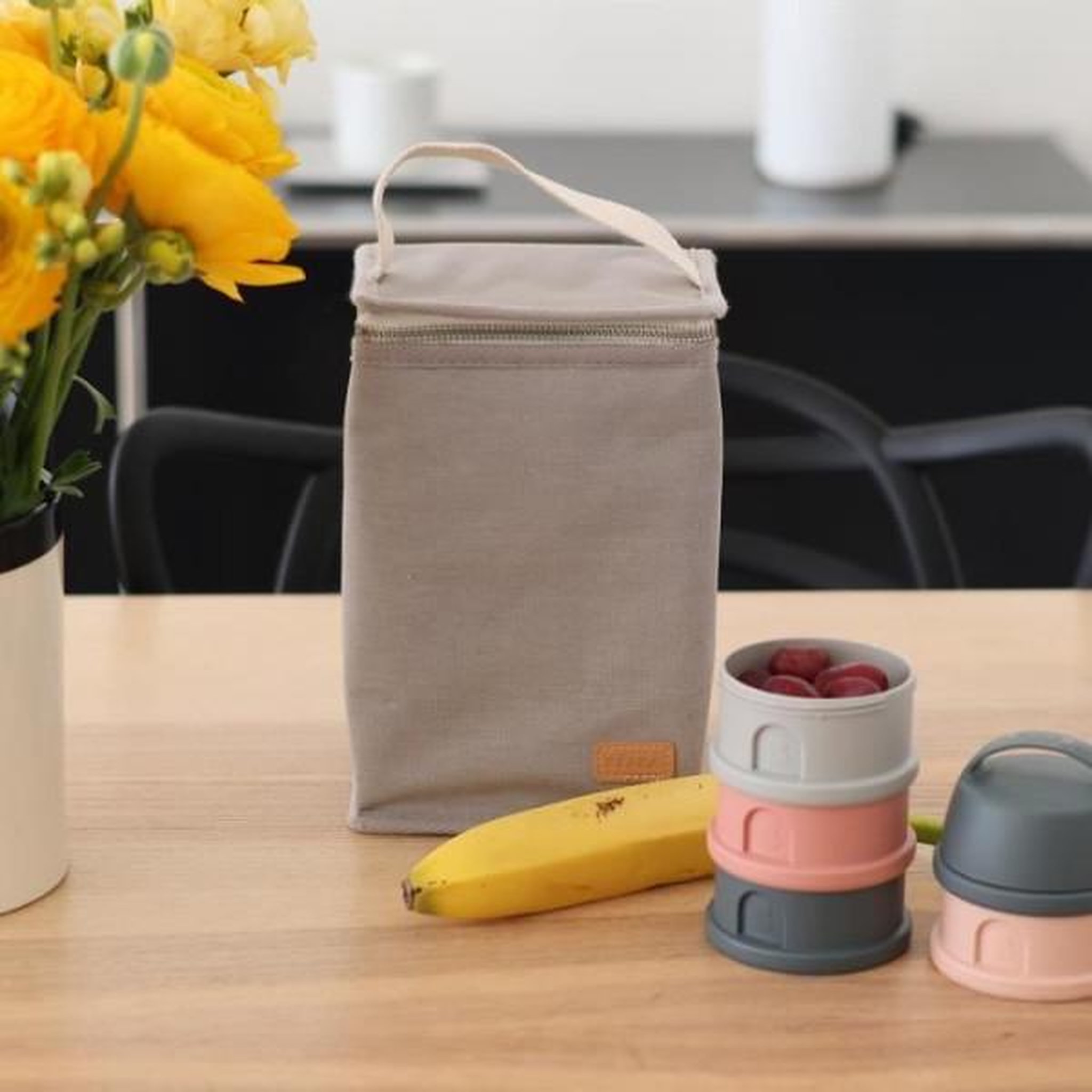 Voir la diapositive 2 : MARKET24 Beaba, pochette repas bébé, isotherme, gris perle