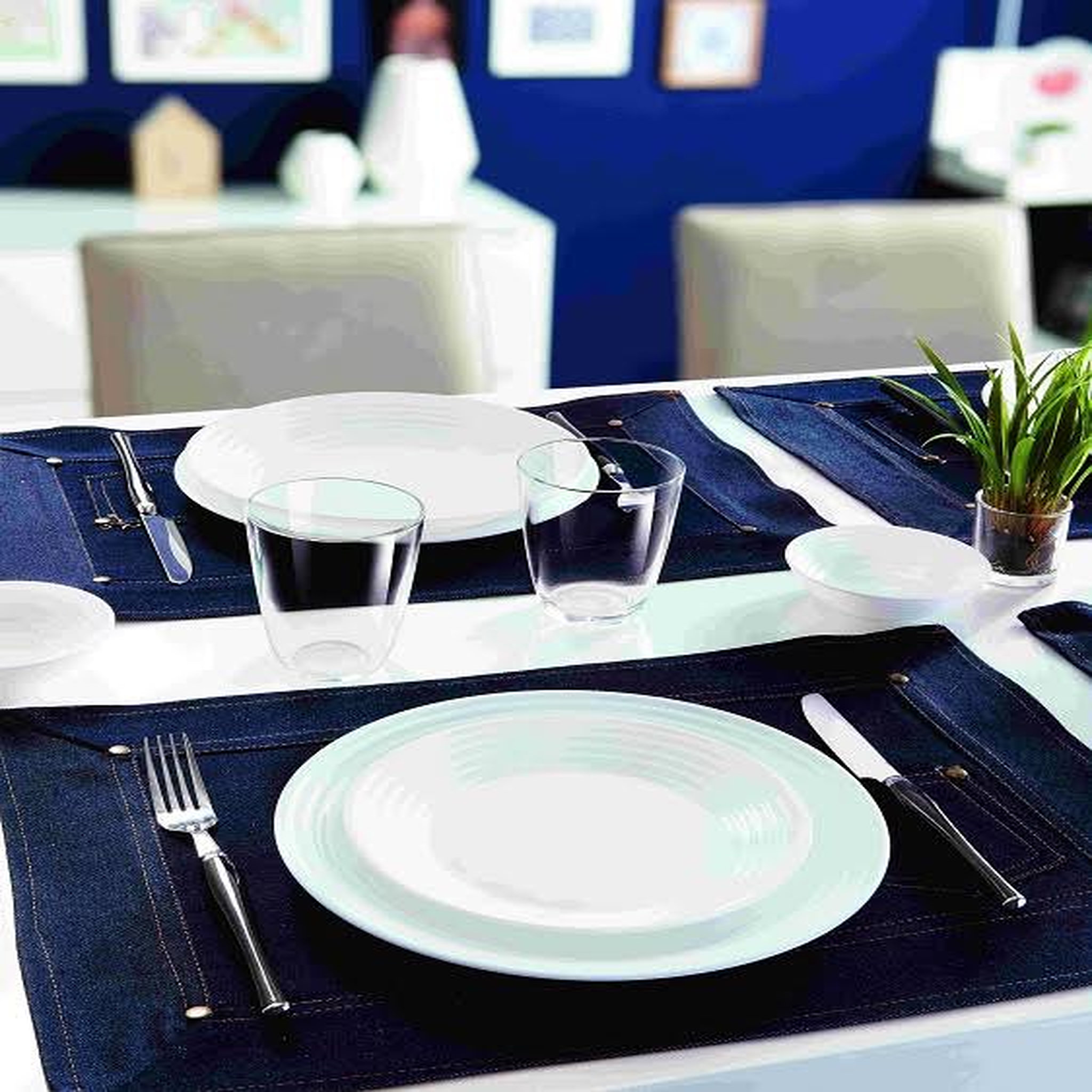 Voir la diapositive 3 : LUMINARC Service d'assiettes 18 pièces en opale HARENA Blanc
