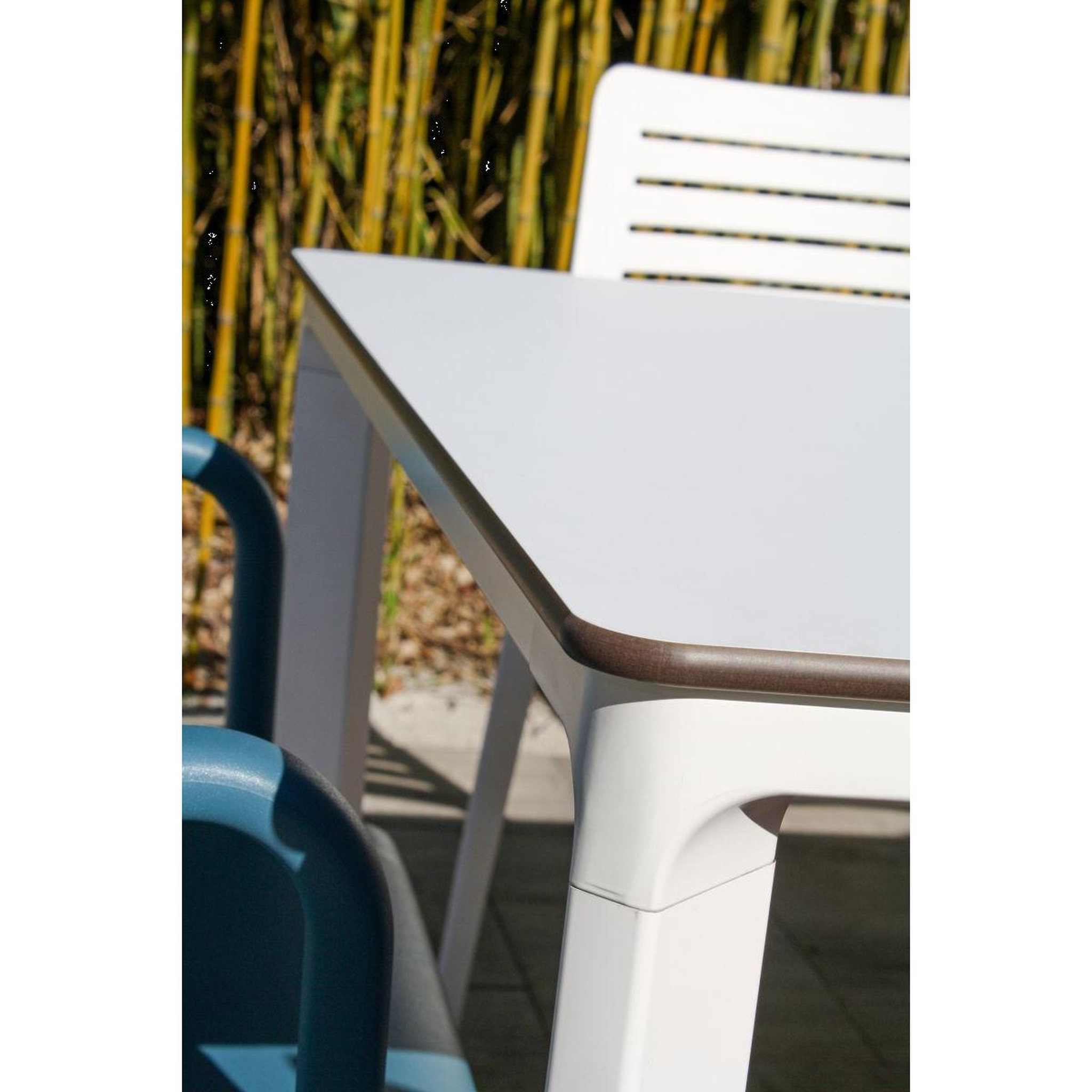 Voir la diapositive 3 : DCB GARDEN Table de Jardin 8 Places  Meet  200cm Blanc