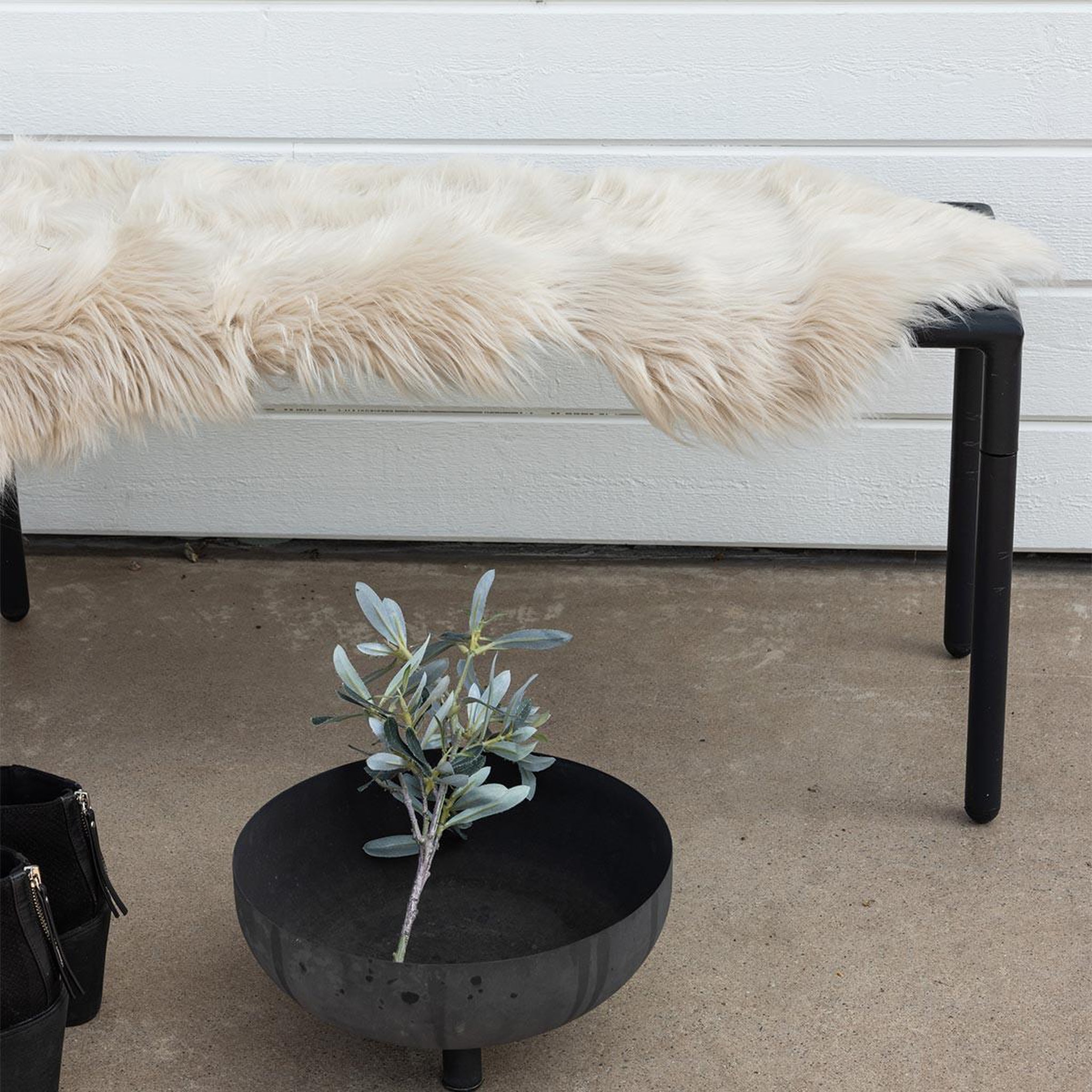 Voir la diapositive 2 : Paris Prix Tapis imitation fourrure  katy  55x180cm beige
