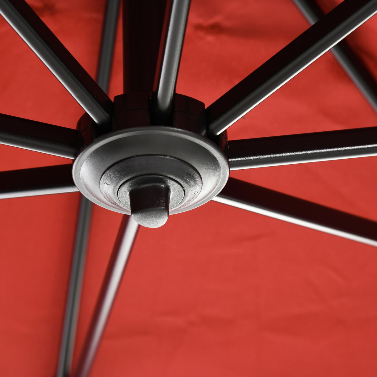 OUTSUNNY Parasol déporté carré inclinable manivelle avec pied en acier dim. 2,45L x 2,45l x 2,45H m métal alu. polyester haute densité rouge