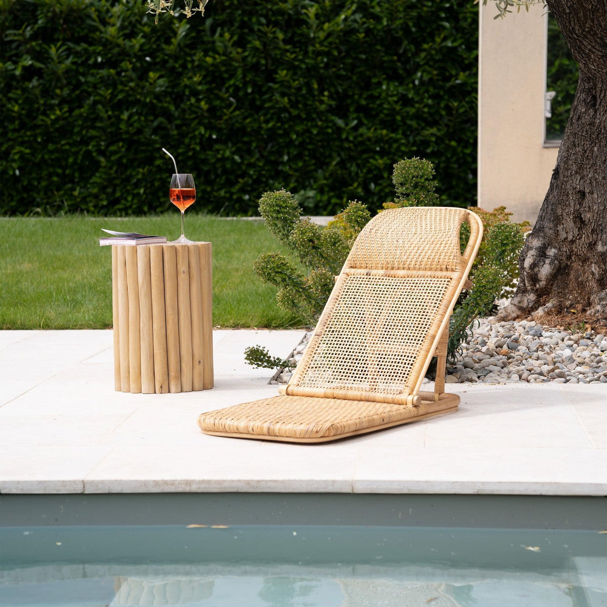 Rendez vous déco Table d'appoint de jardin ronde  en rondins de teck D30 cm-Imani