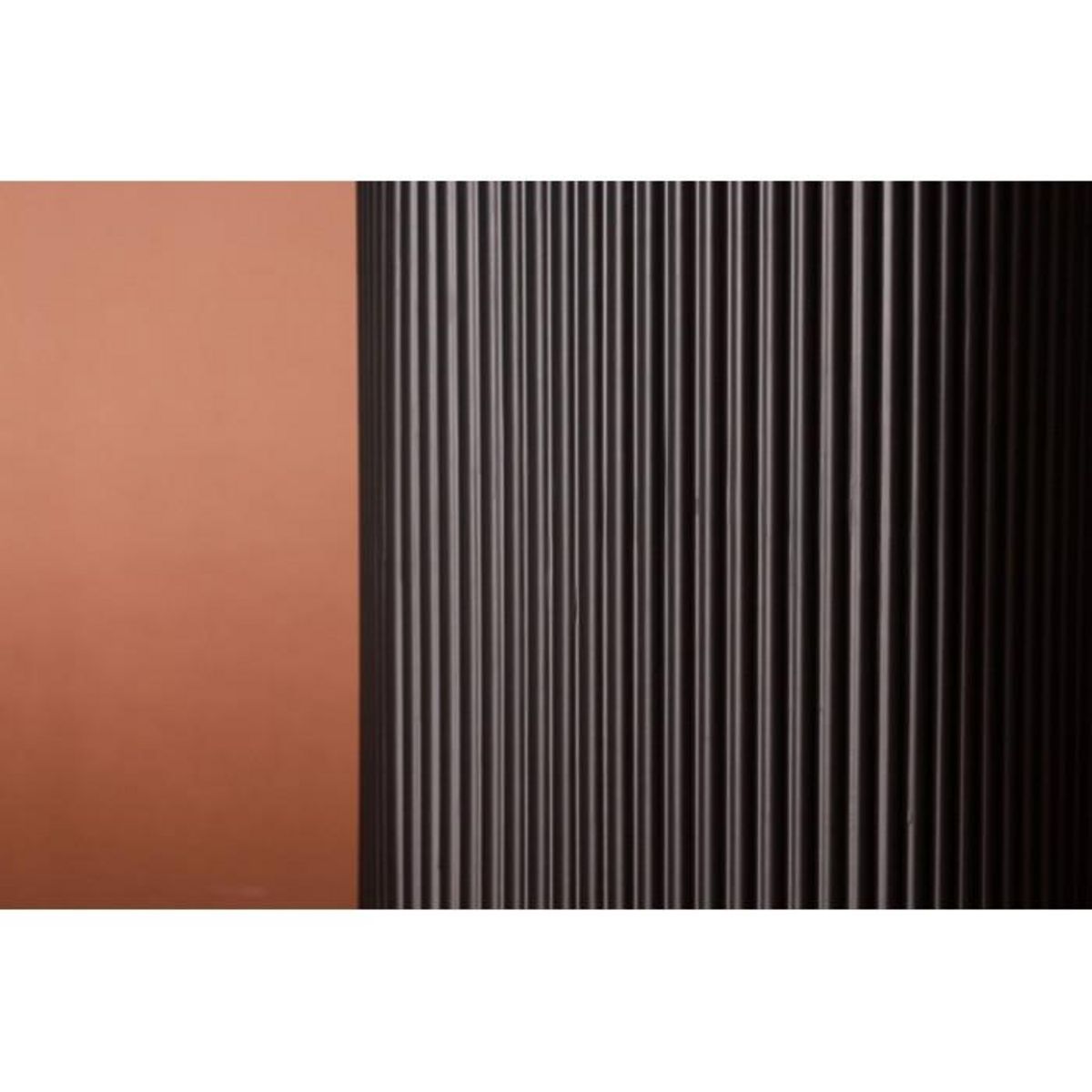 Paris Prix Table d'Appoint Nervurée  Lenox  50cm Noir