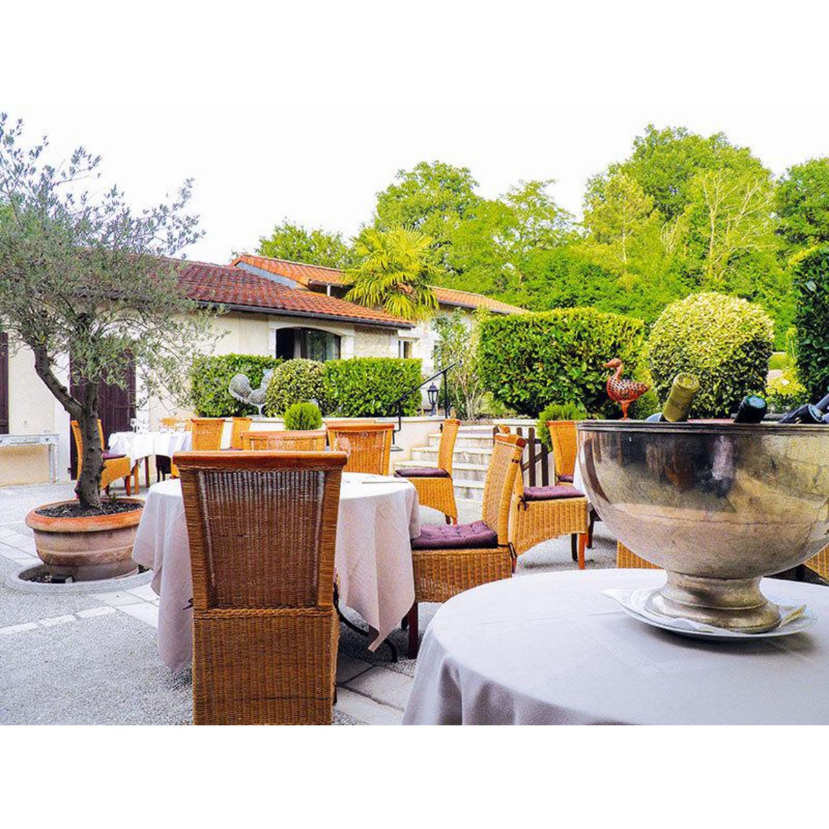 Smartbox Repas dans un restaurant gastronomique près de Périgueux - Coffret Cadeau Gastronomie