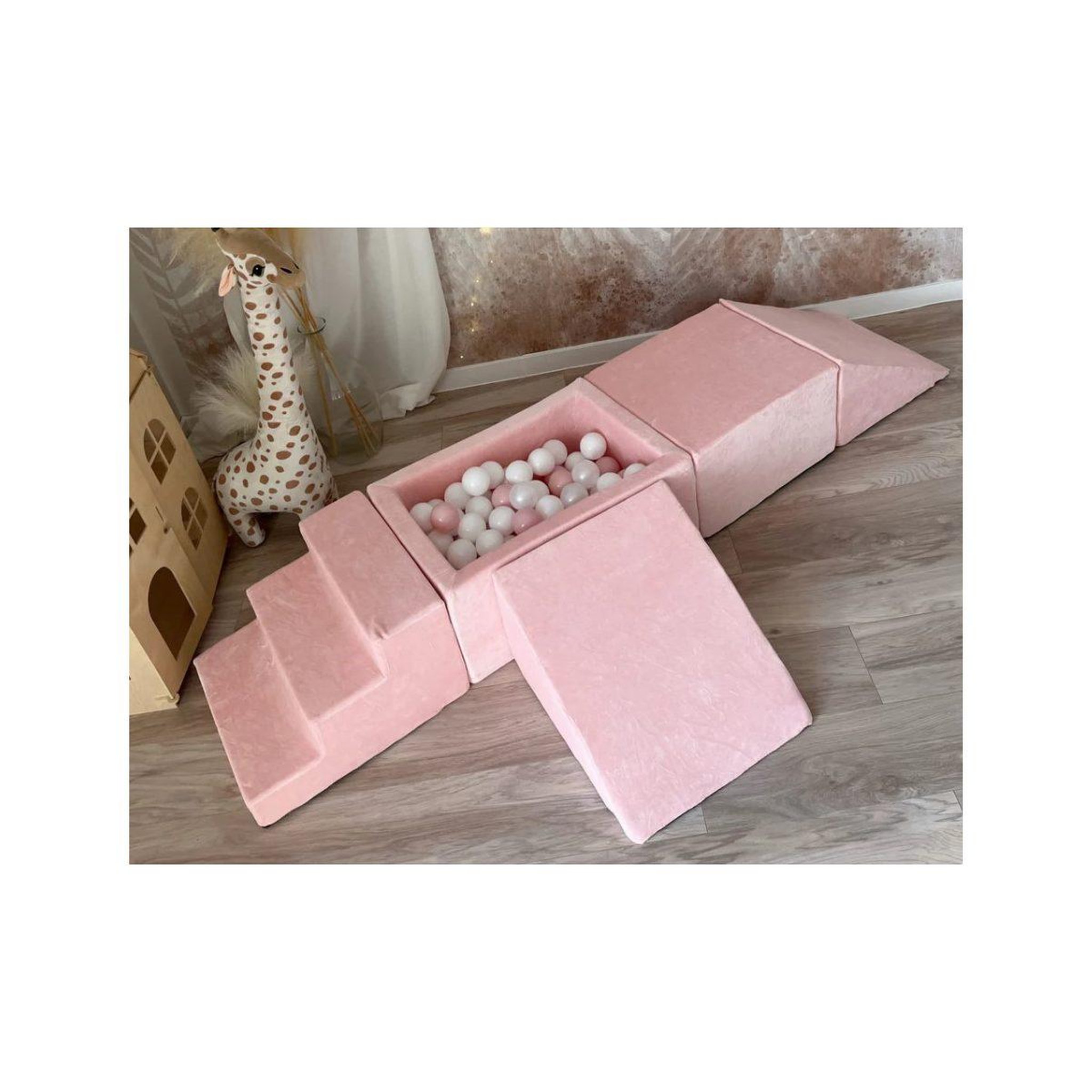 Voir la diapositive 2 : MONIO FOR KIDS Jeu en mousse 5 éléments avec mini piscine à balles velours rose