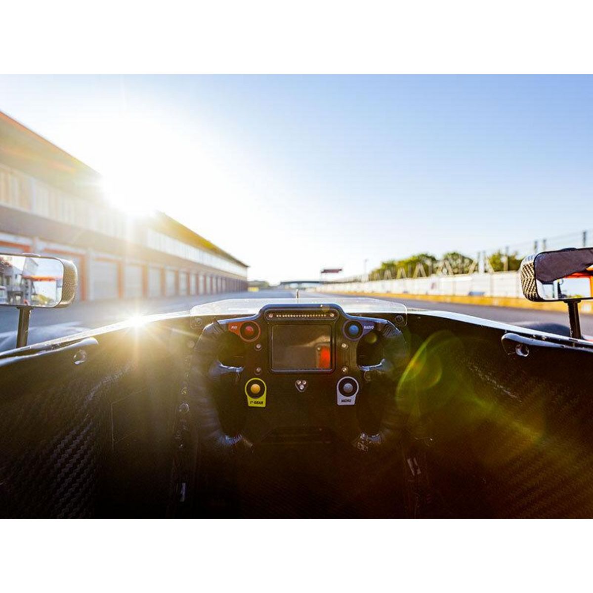 Smartbox Stage de pilotage monoplace : 6 tours  sur le circuit de Nogaro en Formule 4 Tatuus - Coffret Cadeau Sport & Aventure