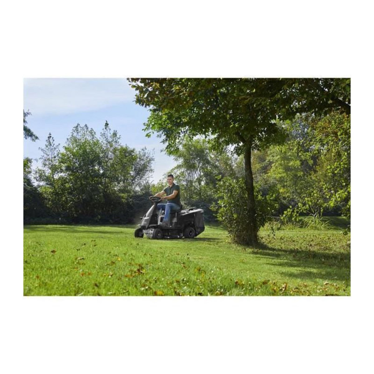 Alpina Tondeuse autoportée thermique de 224 cm³ - AT2 66 QA - 1500 m² - siège soutien lombaire - largeur coupe 66 cm - mulching inclus - noire