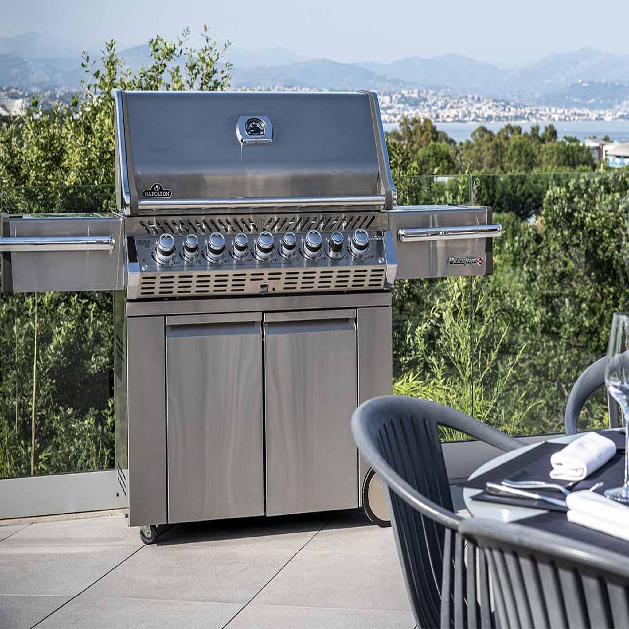 Voir la diapositive 6 : NAPOLEON Barbecue à gaz Prestige Pro 665 SIB inox 5 brûleurs + Sizzle Zone + brûleur arrière + fumoir - Napoleon