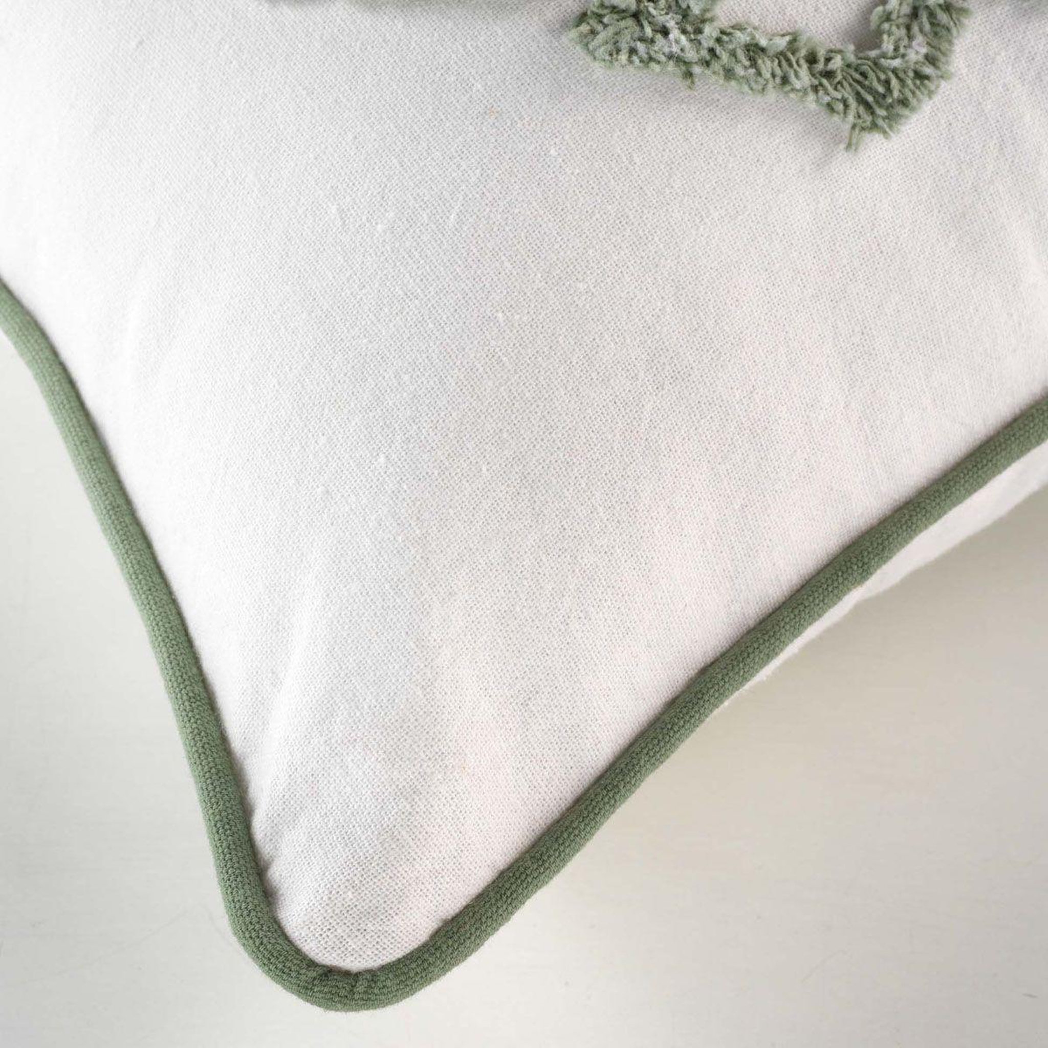 Voir la diapositive 3 : Douceur d'Intérieur Housse de coussin  mahe  40x40cm naturel & vert