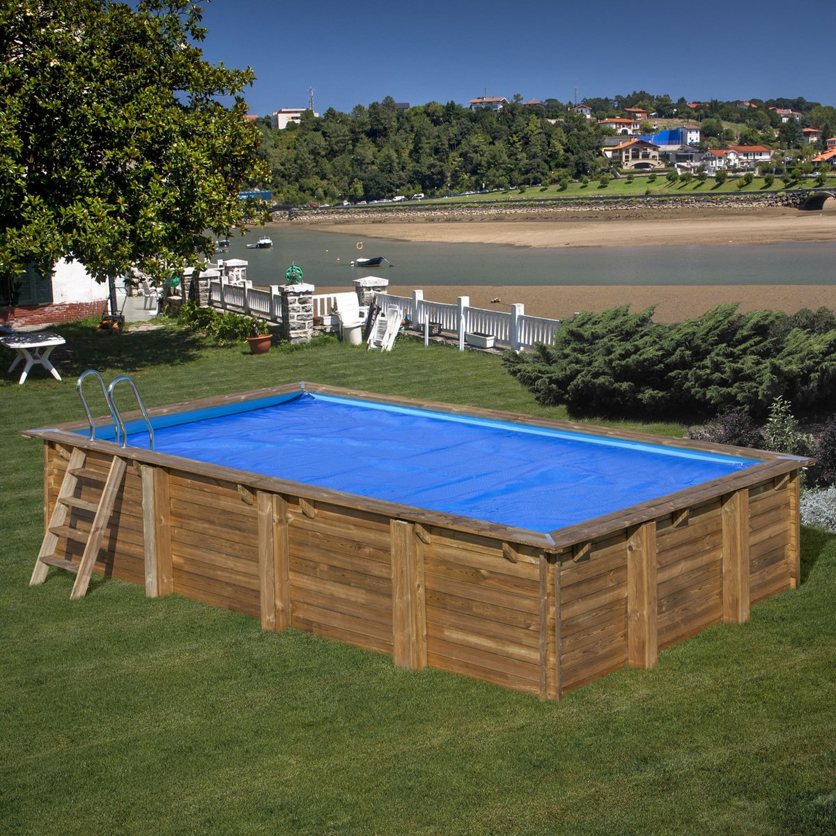 SUNBAY Bâche été à bulles pour piscine bois rectangle 4 pans  dim int. 5.65m x 3.68m