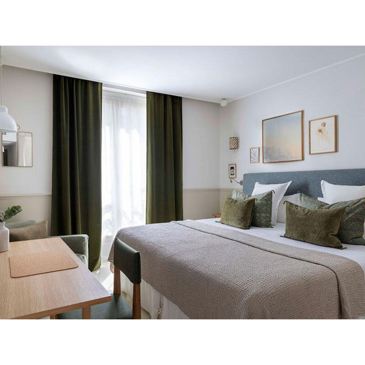 Smartbox 2 jours à Paris en hôtel 4* en chambre supérieure avec cocktail et accès au spa - Coffret Cadeau Séjour