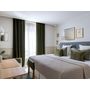 Voir la diapositive 2 : Smartbox 2 jours à Paris en hôtel 4* en chambre supérieure avec cocktail et accès au spa - Coffret Cadeau Séjour
