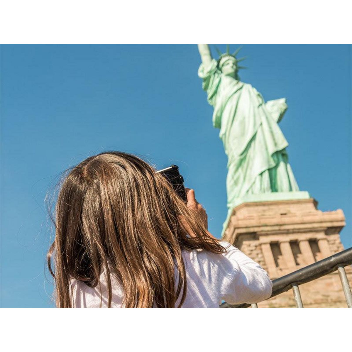 Smartbox Visite guidée d'Ellis Island et de la statue de la Liberté à New-York - Coffret Cadeau Sport & Aventure