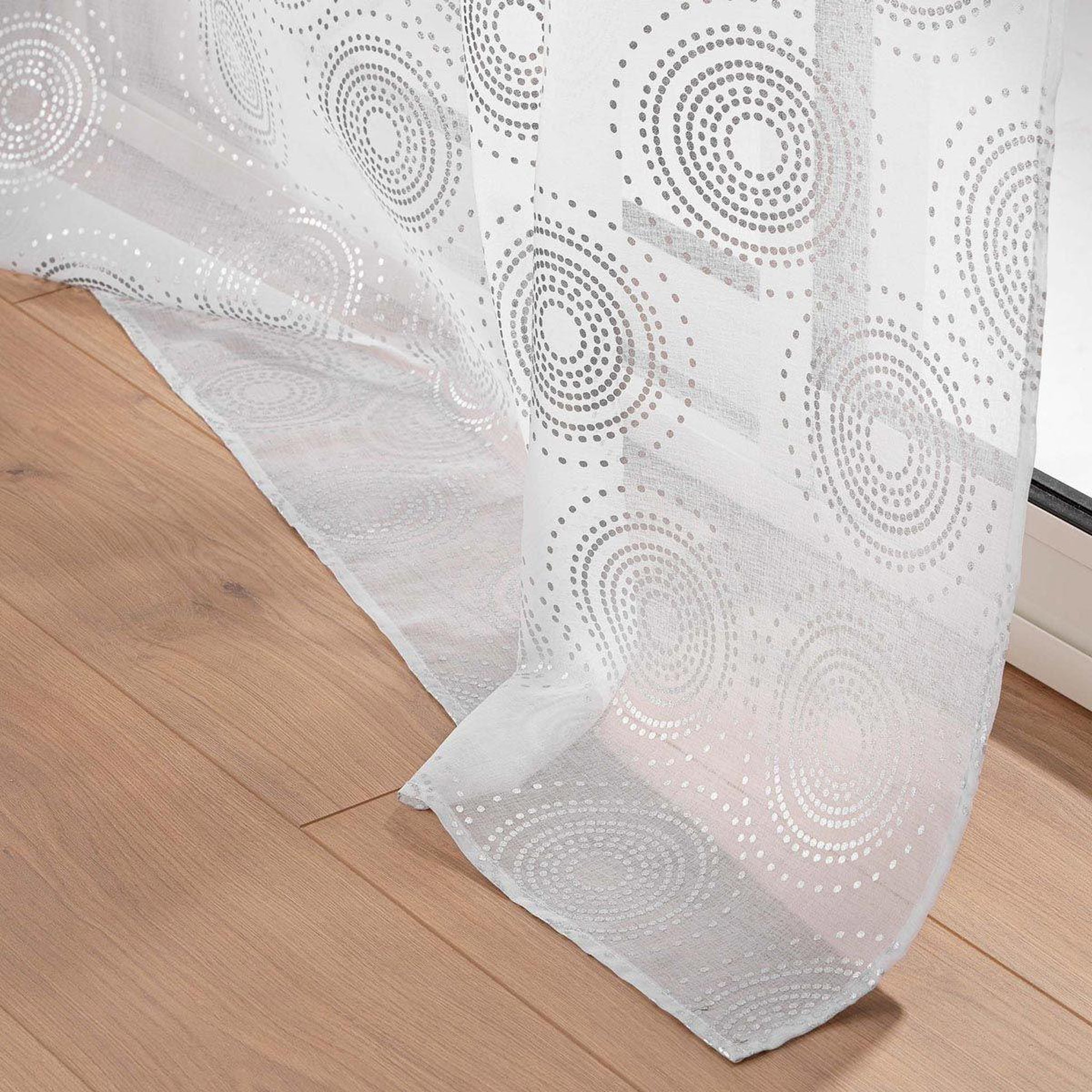 Voir la diapositive 3 : Douceur d'Intérieur Rideau voilage à œillets  lison  140x240cm argent