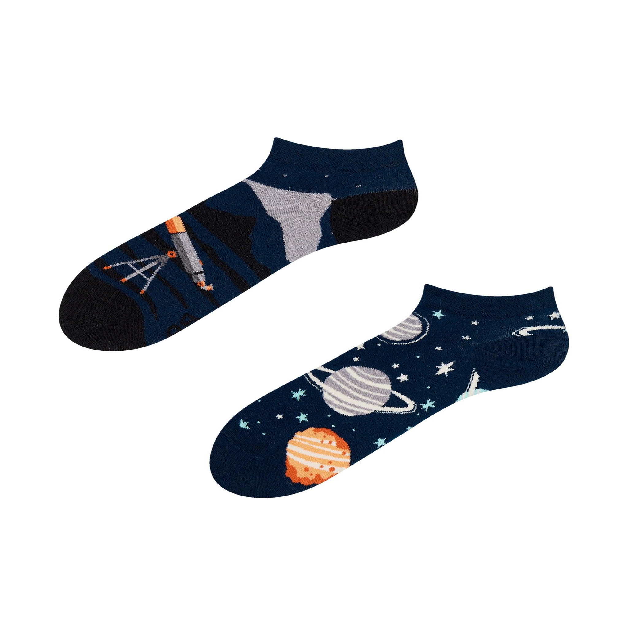 DEDOLES Socquettes univers profond. Coloris disponibles : Bleu